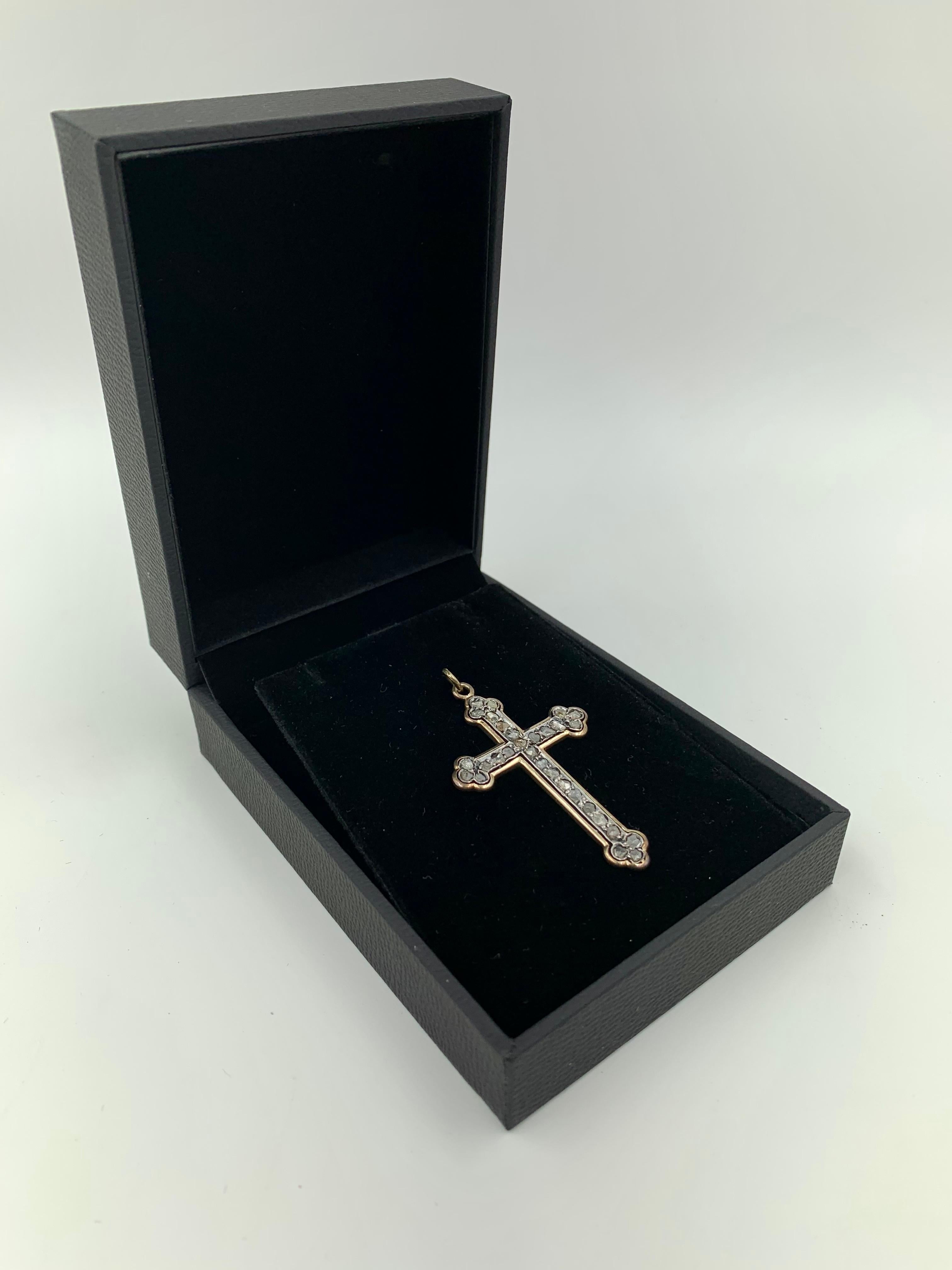 Antique 18th Century Georgian Rose Cut Diamond 14K Rose Gold Trilobed Cross For Sale 2
