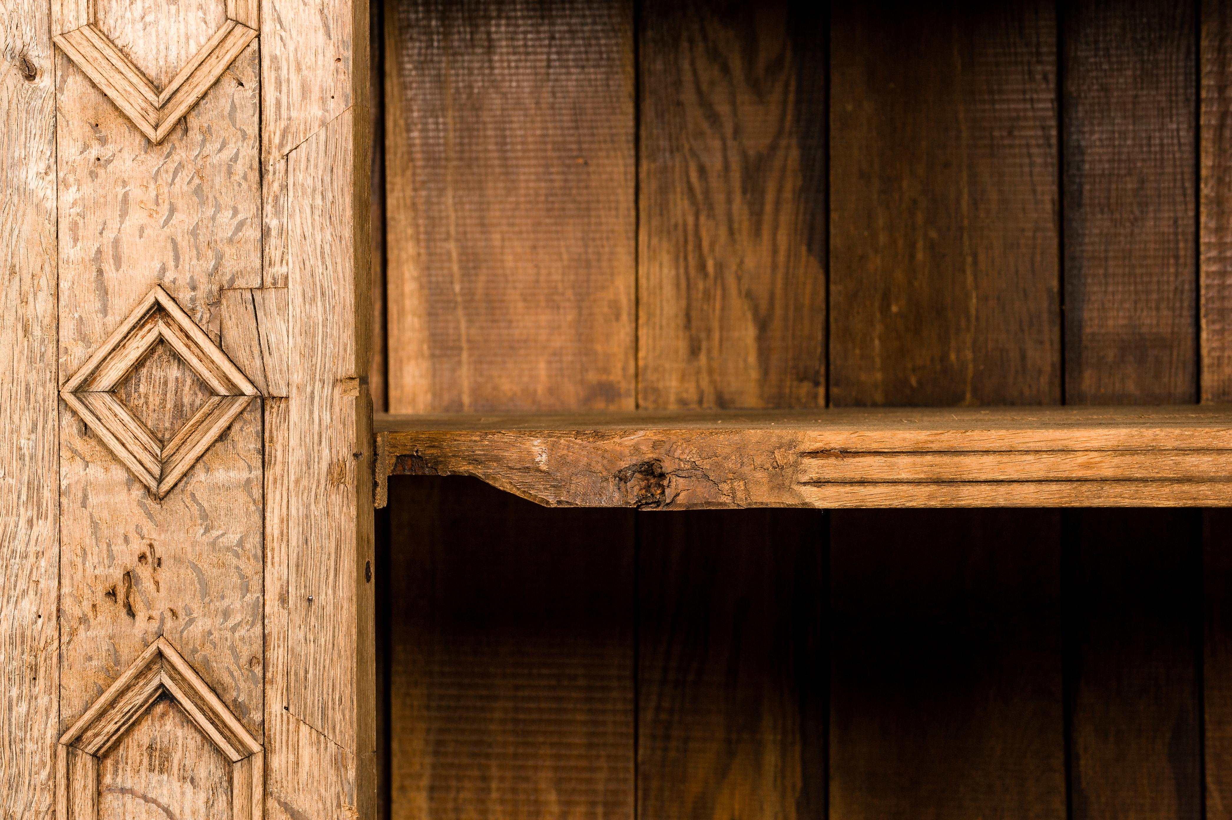 Antique 18th Century German Baroque Stripped Oak Two-Door Wardrobe Cupboard For Sale 4