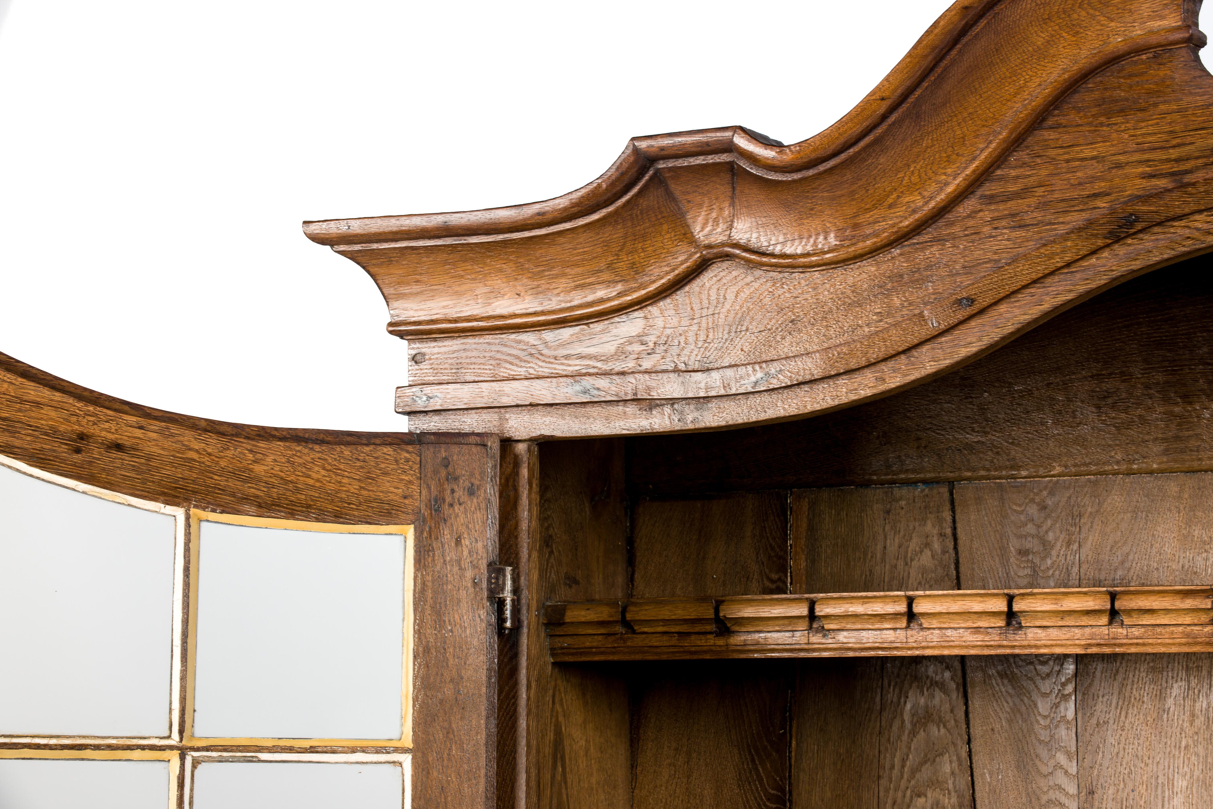 Antique 18th Century German Baroque Warm Brown Solid Oak Display Cabinet For Sale 7