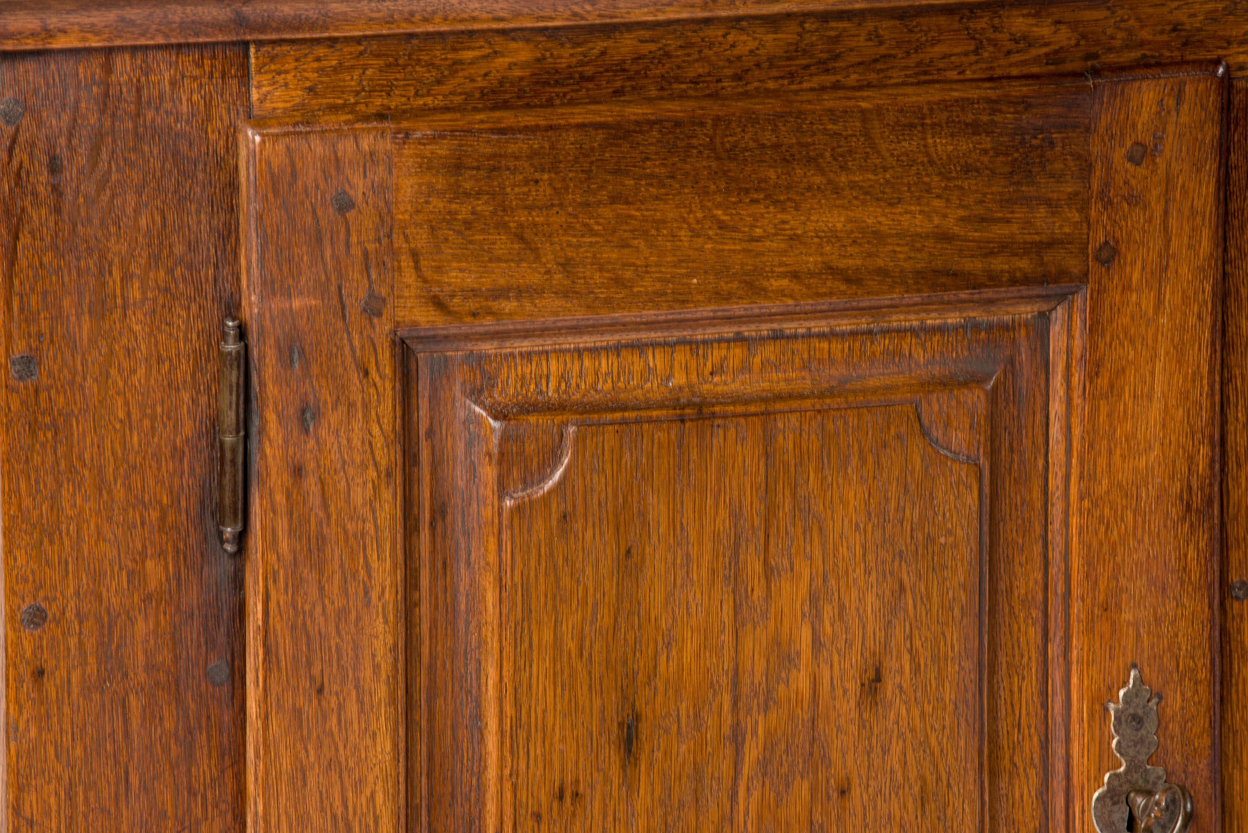 Antique 18th Century German Baroque Warm Brown Solid Oak Display Cabinet For Sale 9