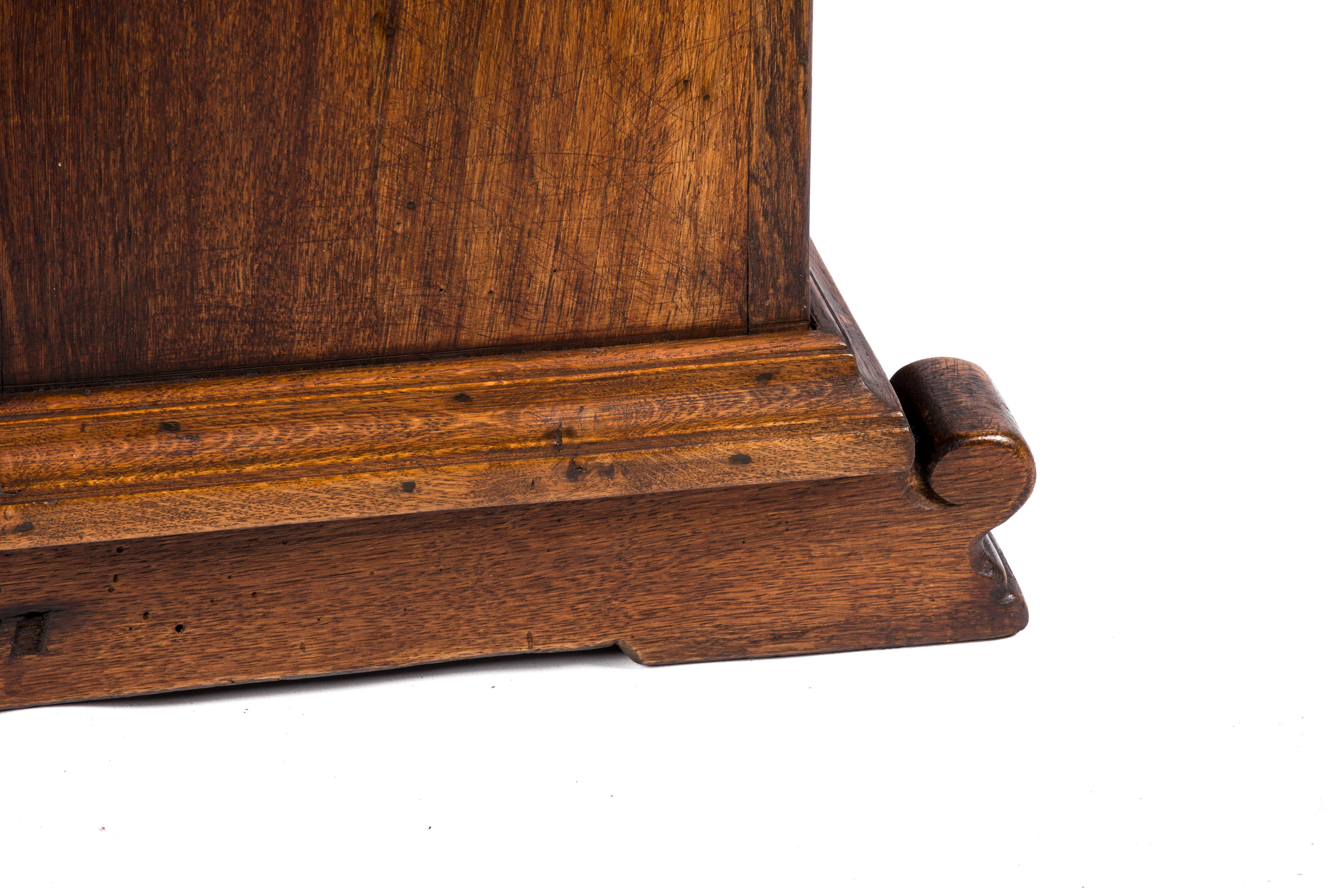Antique 18th Century German Baroque Warm Brown Solid Oak Display Cabinet For Sale 10