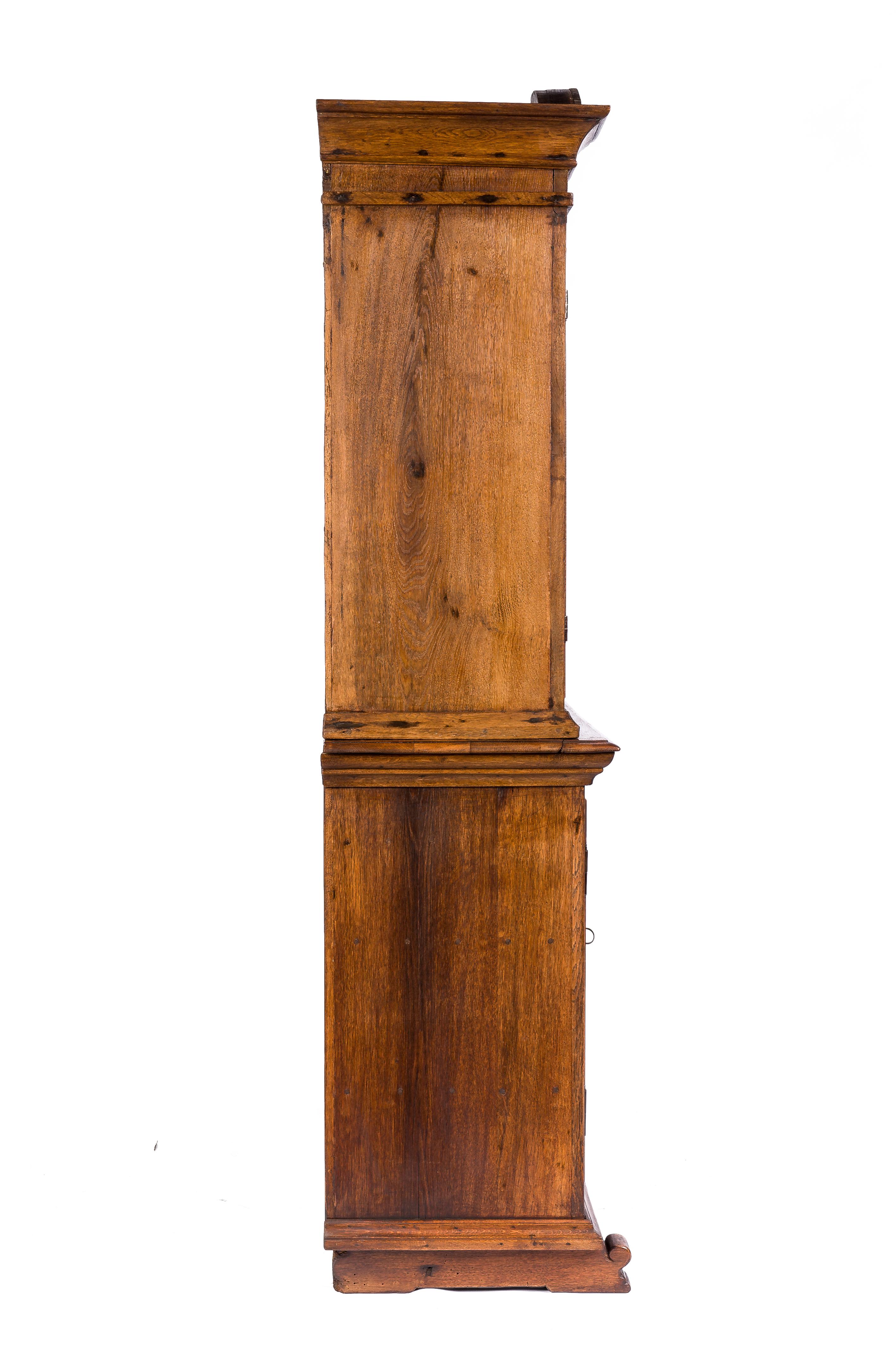 Antique 18th Century German Baroque Warm Brown Solid Oak Display Cabinet For Sale 14