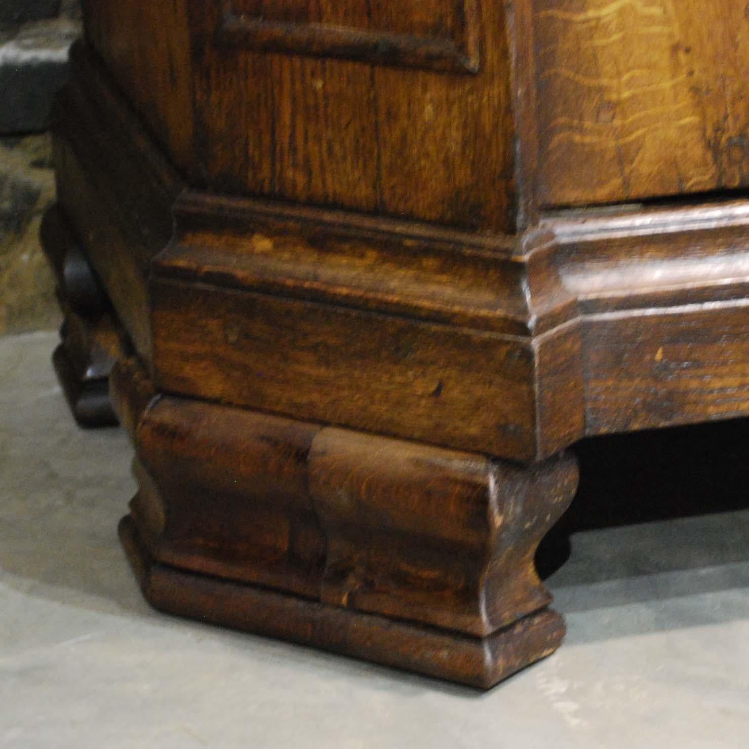 Antique 18th Century German Oak Two-Door Cabinet or Wardrobe For Sale 6