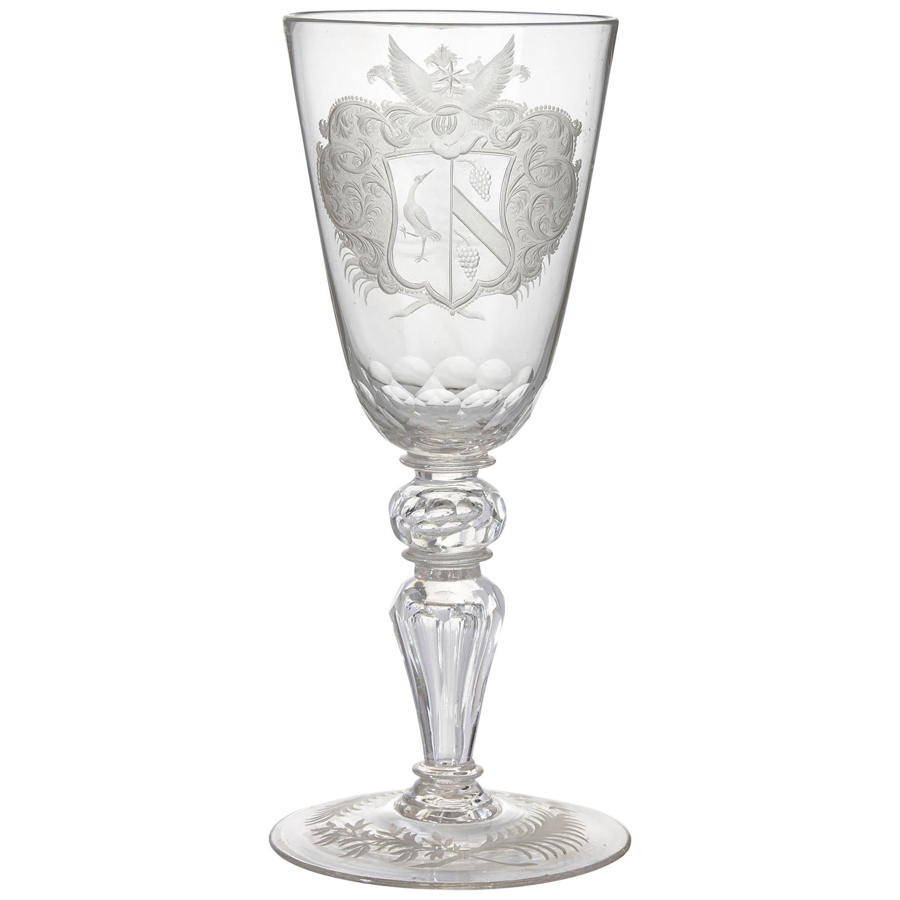 Antigua copa de cristal del siglo XVIII con grabado de Turingia