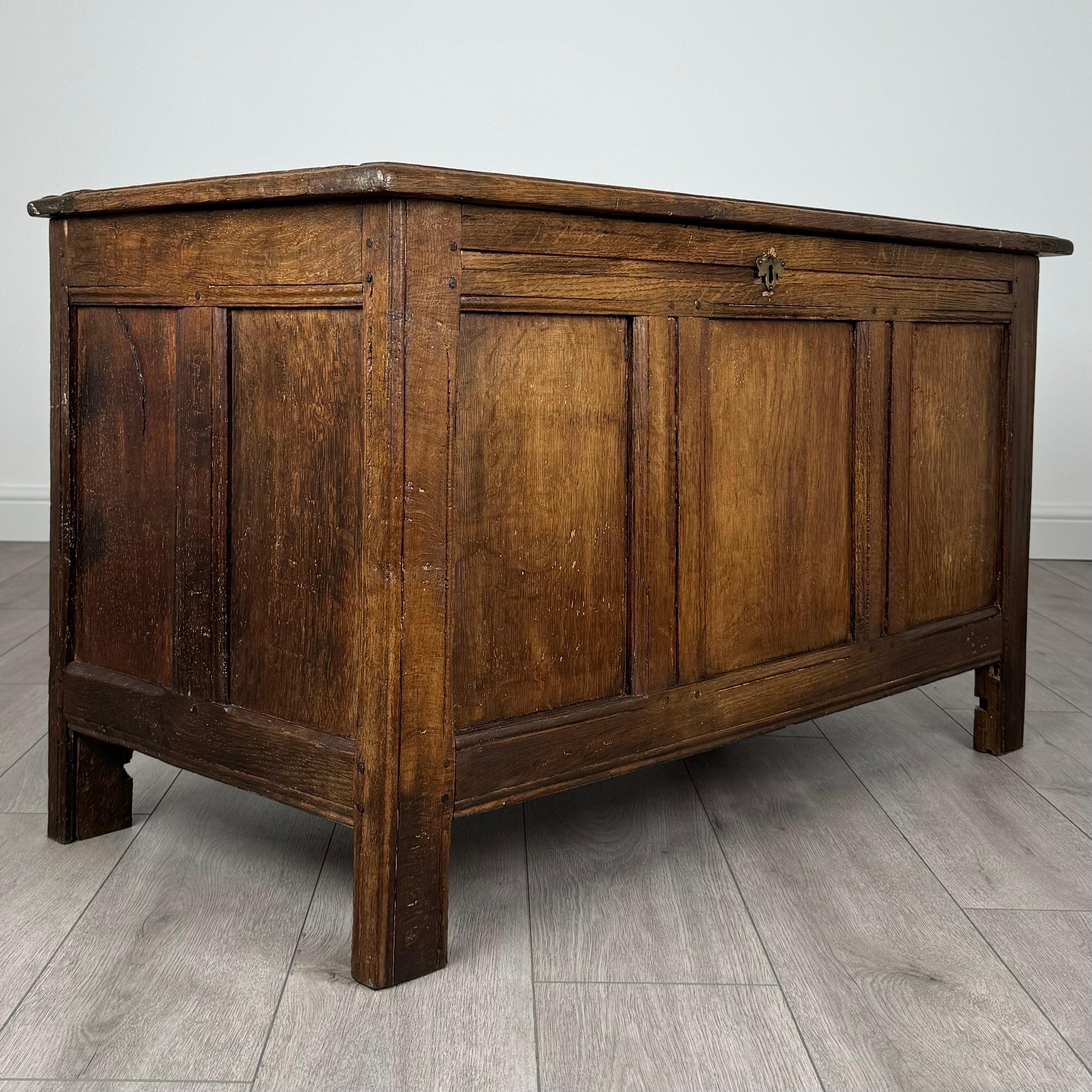 Antico forziere di buona qualità del XVIII secolo in Oak ( REF AFS-3511 ) in vendita 3