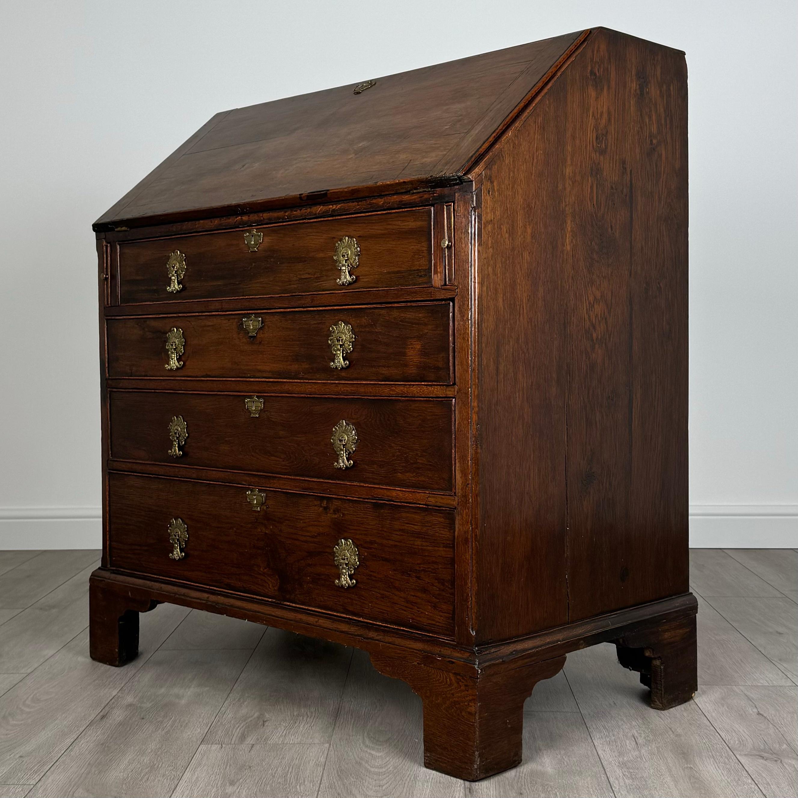 English Antique 18th Century Great Quality Bureau In Oak ( REF AF-3519 ) For Sale