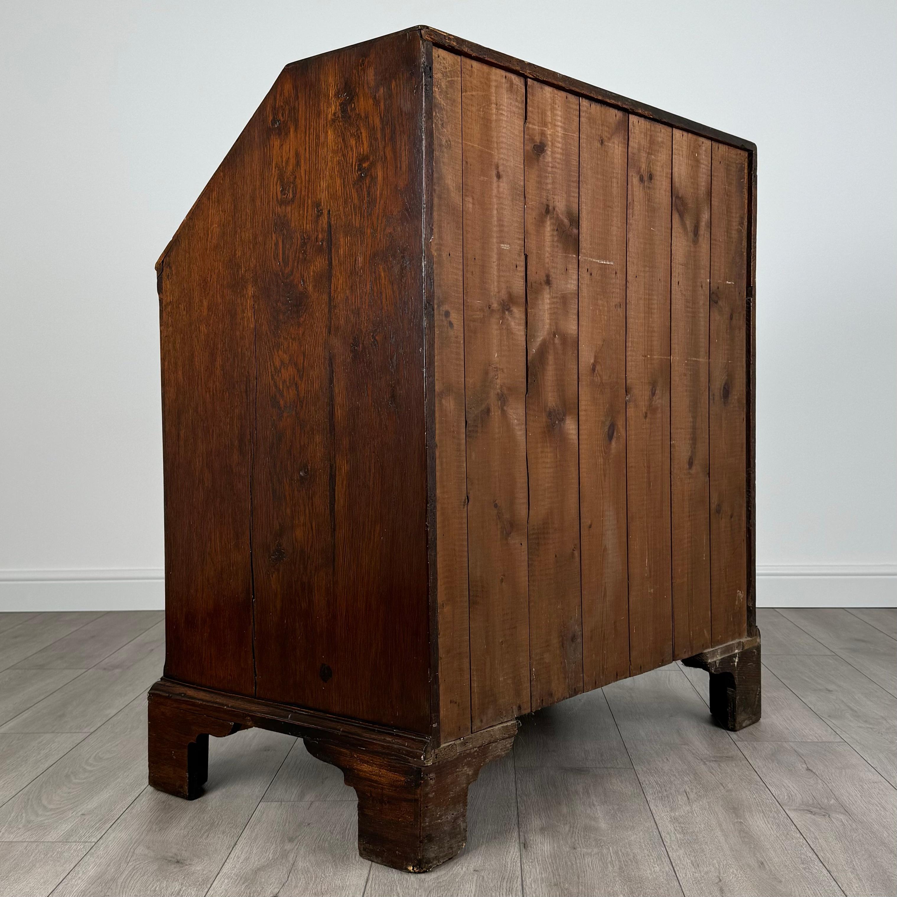 18th Century and Earlier Antique 18th Century Great Quality Bureau In Oak ( REF AF-3519 ) For Sale