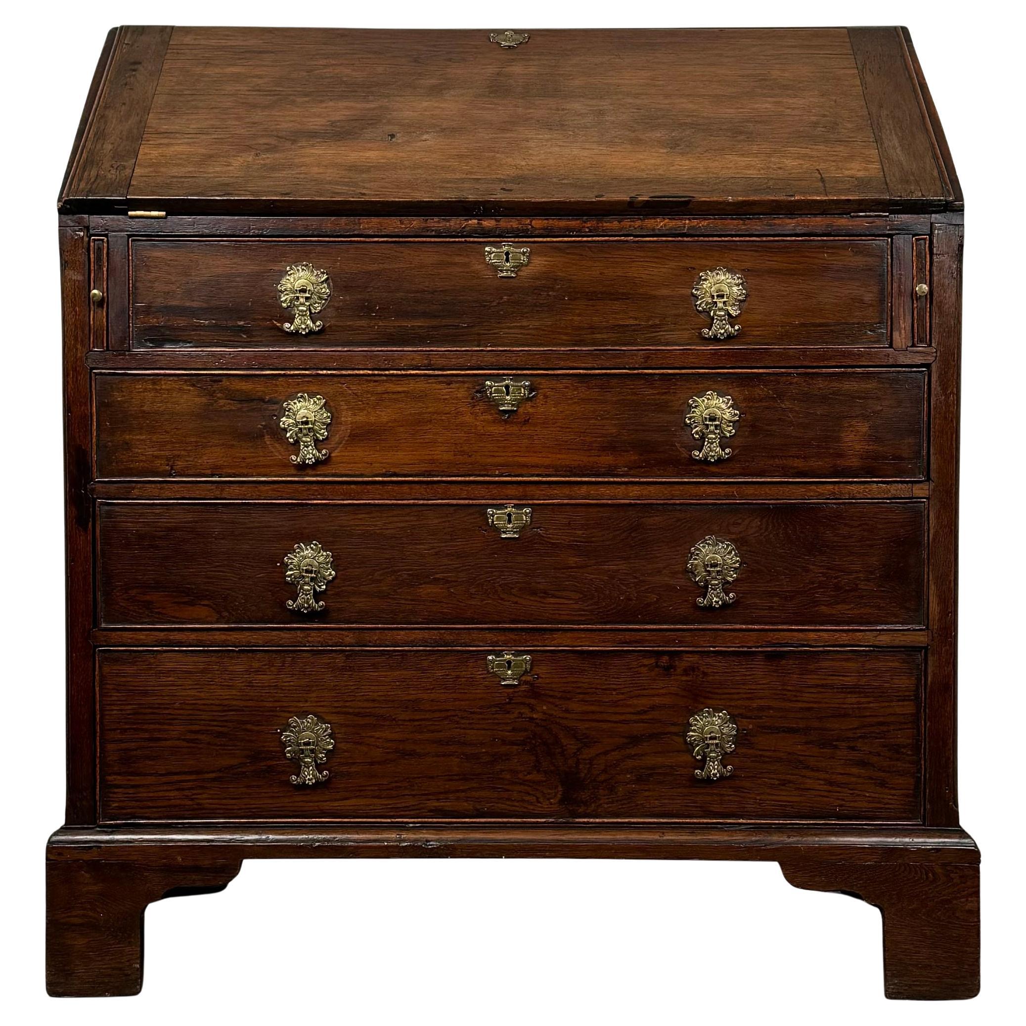 Antique 18th Century Great Quality Bureau In Oak ( REF AF-3519 ) For Sale