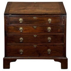 Bureau ancien en chêne de grande qualité du 18ème siècle (REF AF-3519)