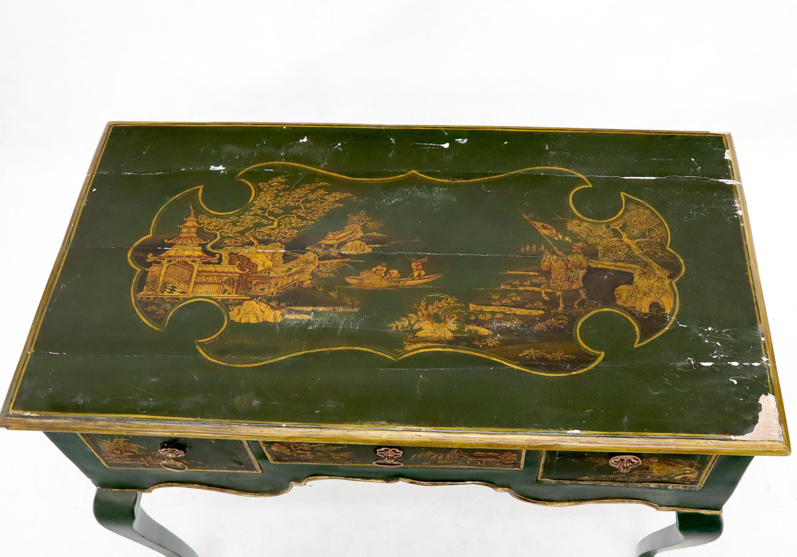 Antique 18th Century Hand Decorated Chinoiserie Desk 7