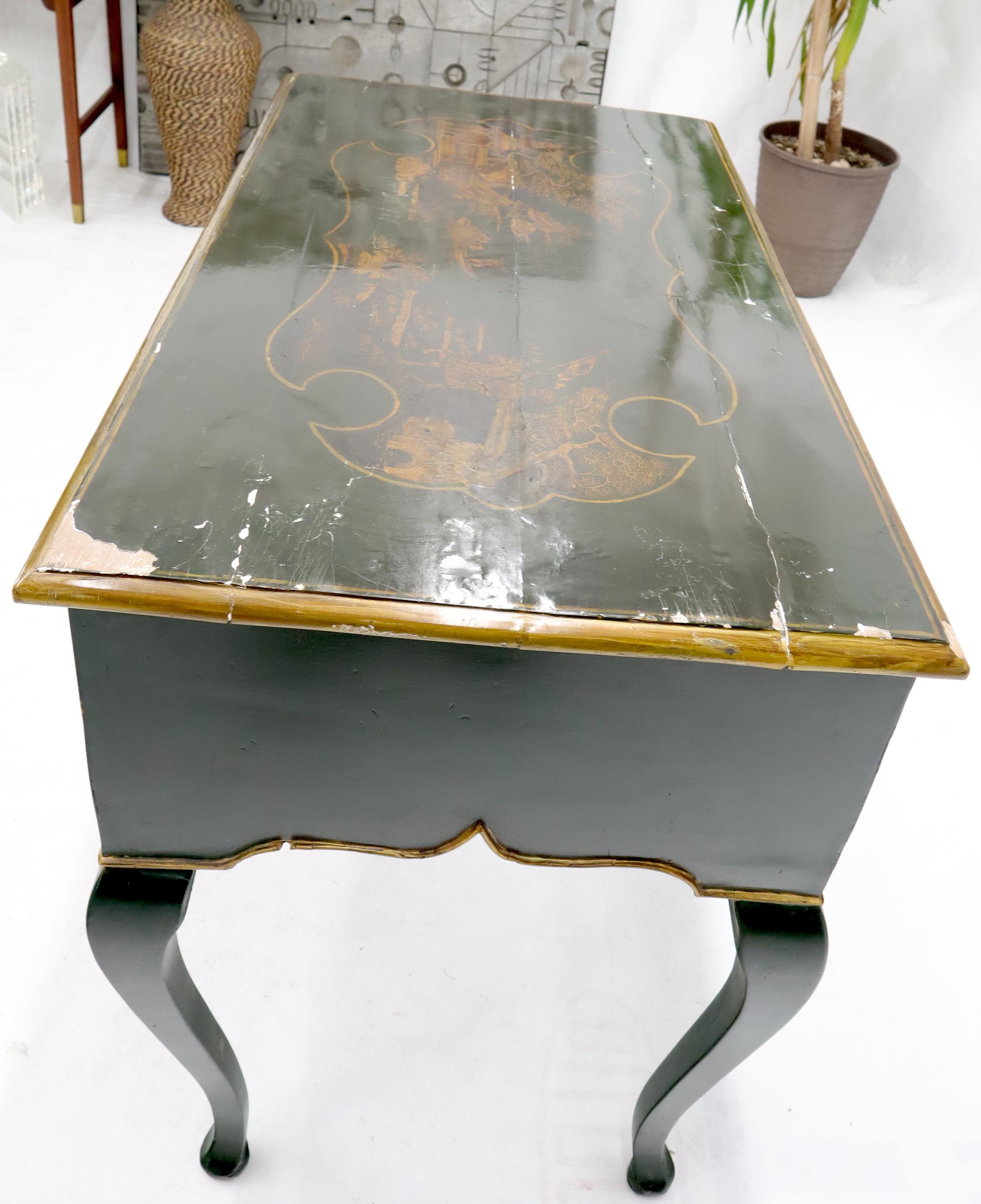 Antique 18th Century Hand Decorated Chinoiserie Desk In Distressed Condition In Rockaway, NJ