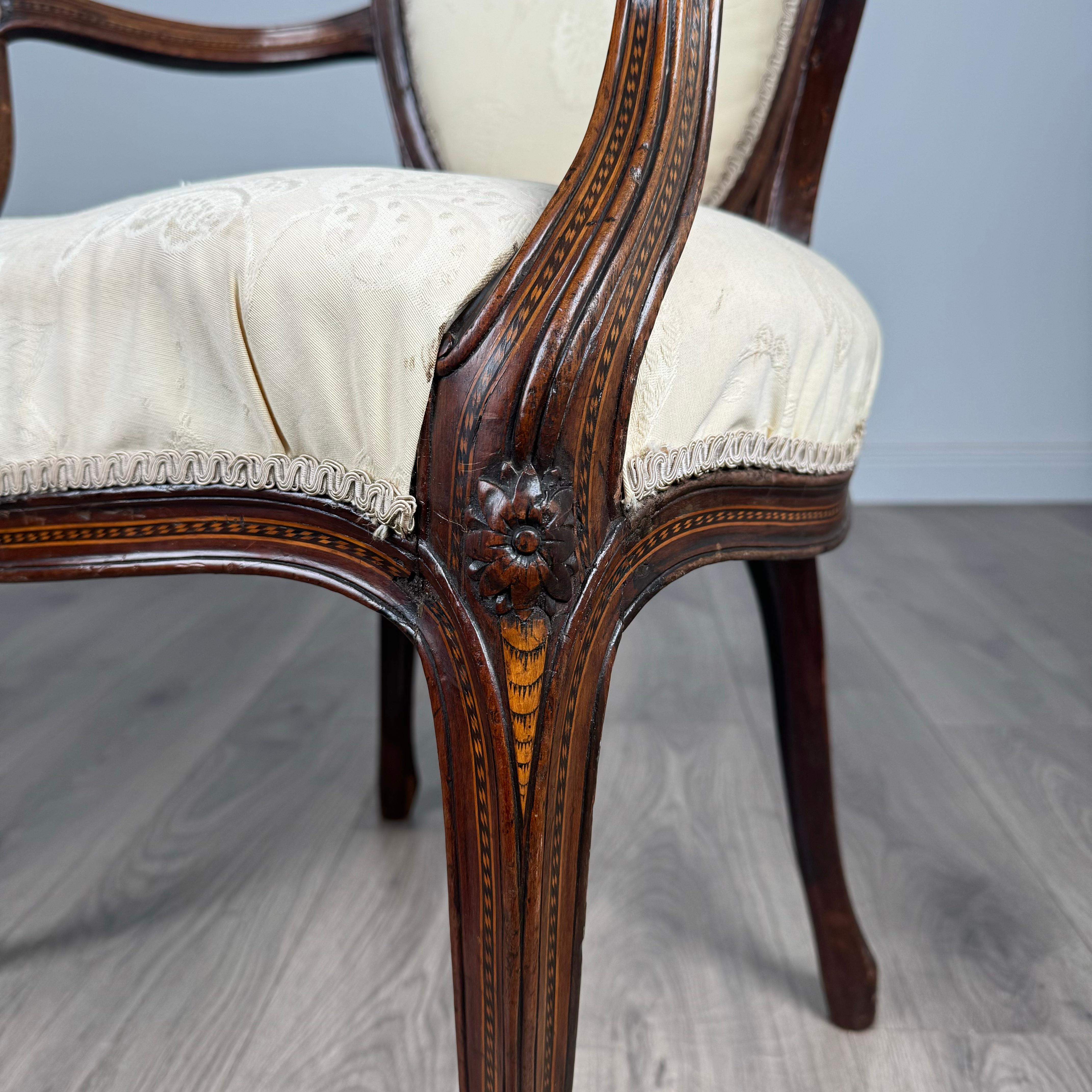 Fauteuil Hepplewhite ancien du 18ème siècle en acajou (REF AF-3293) en vente 5