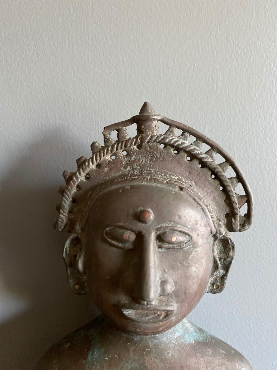 Antike Hindu Bronzeskulptur der Gottheit Ardhanarishvara aus dem 18. Jahrhundert im Angebot 4