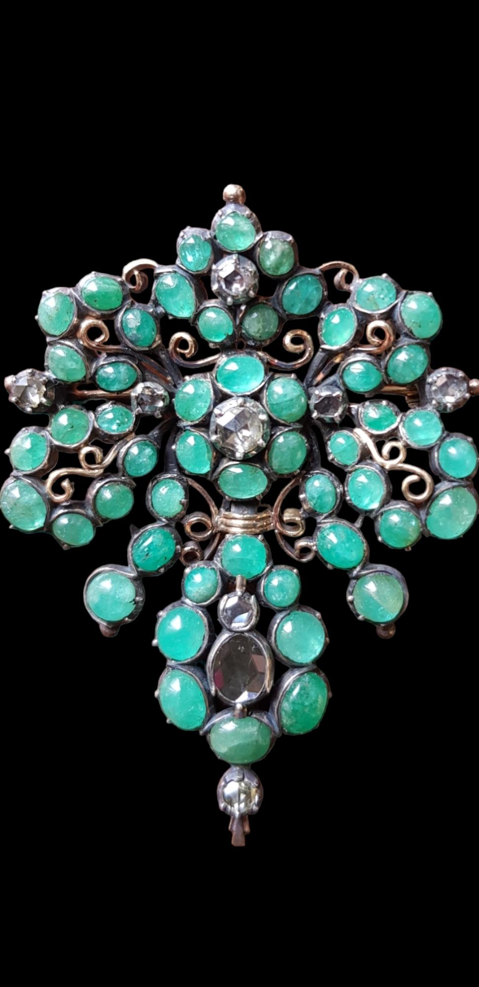Antique 18th Century Iberian Emerald Cabochon & Rose-Cut Diamond Pendant/Brooch For Sale 1