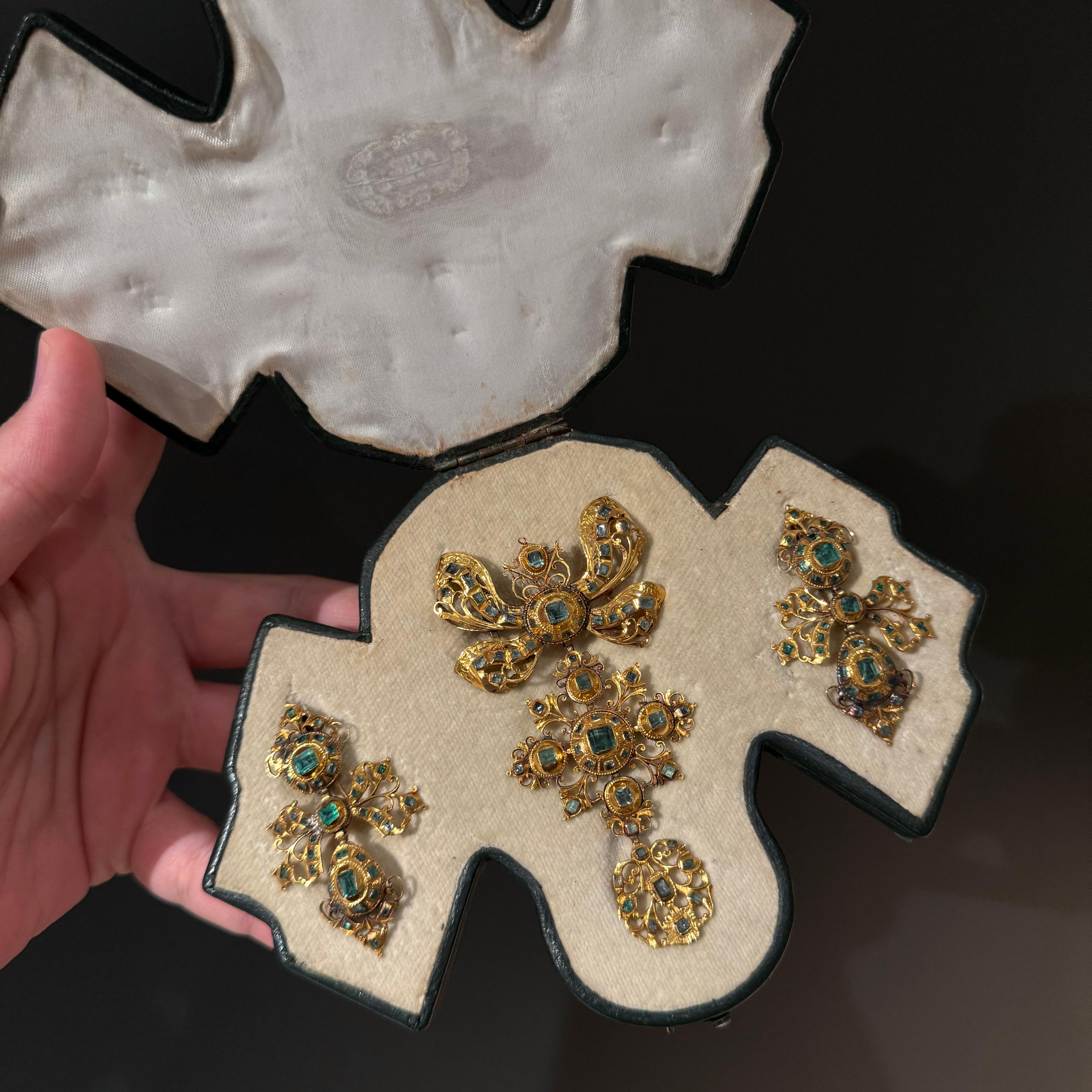 Georgian Antique 18th Century Iberian Emerald Earrings Brooch/Pendant Demi Parure Spanish For Sale