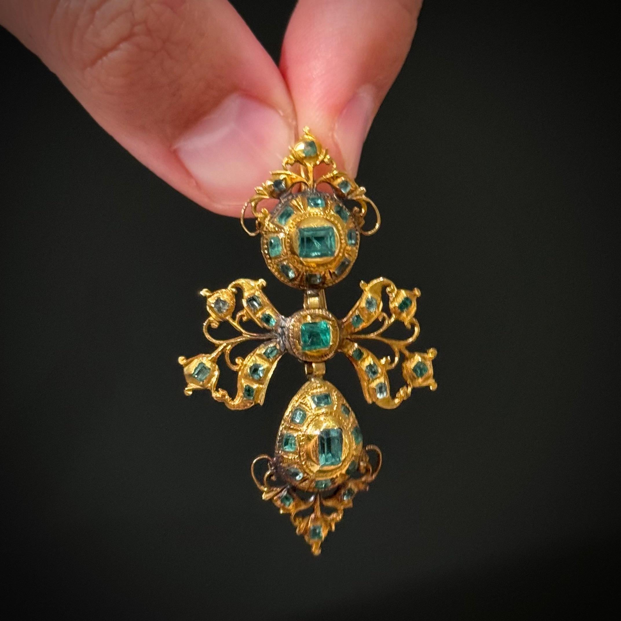 Antique 18th Century Iberian Emerald Earrings Brooch/Pendant Demi Parure Spanish For Sale 1