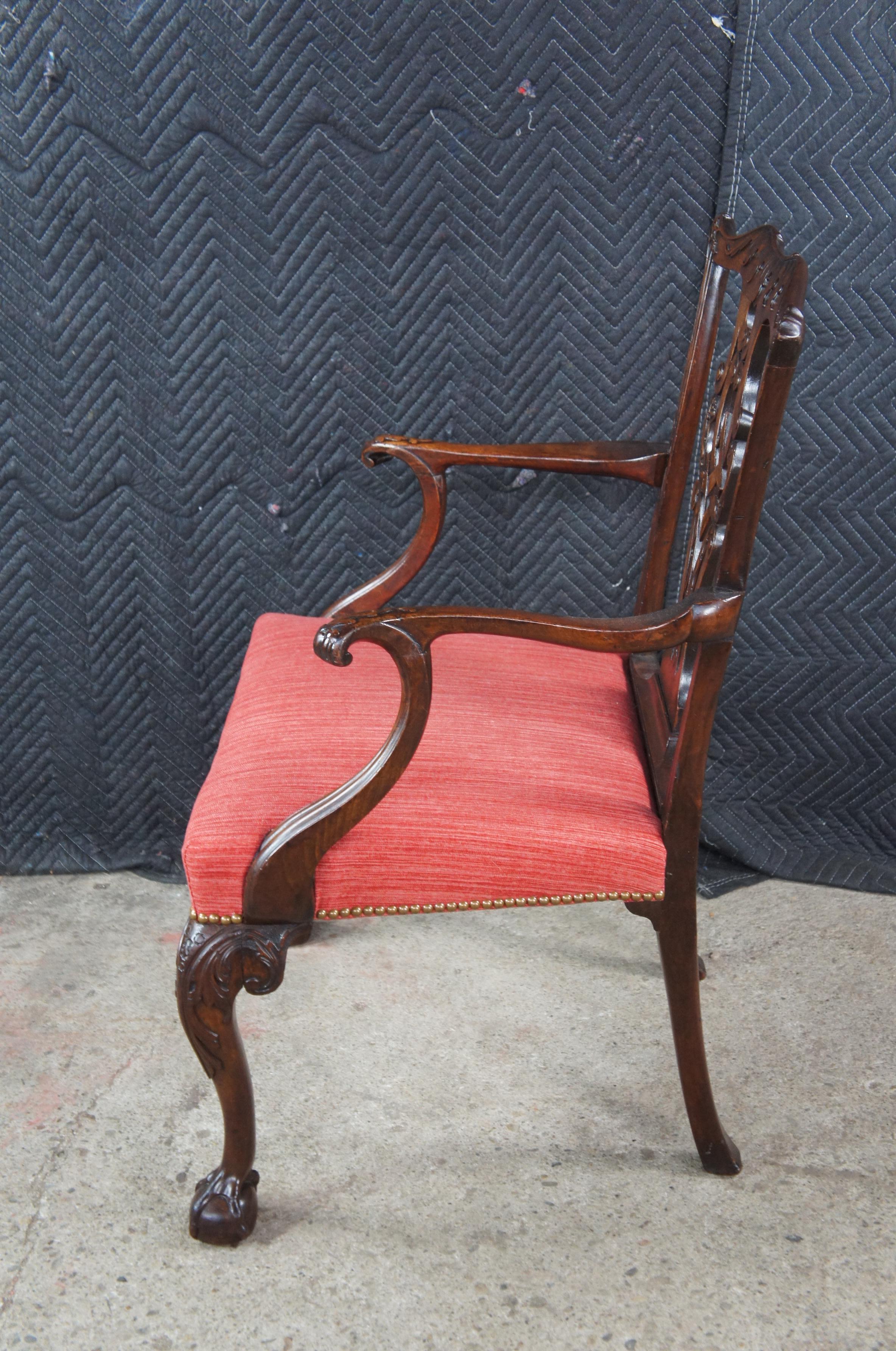 Antiguo Sillón Irlandés Chippendale de Caoba del Siglo XVIII con Brazos de Bola y Garra siglo XVIII en venta