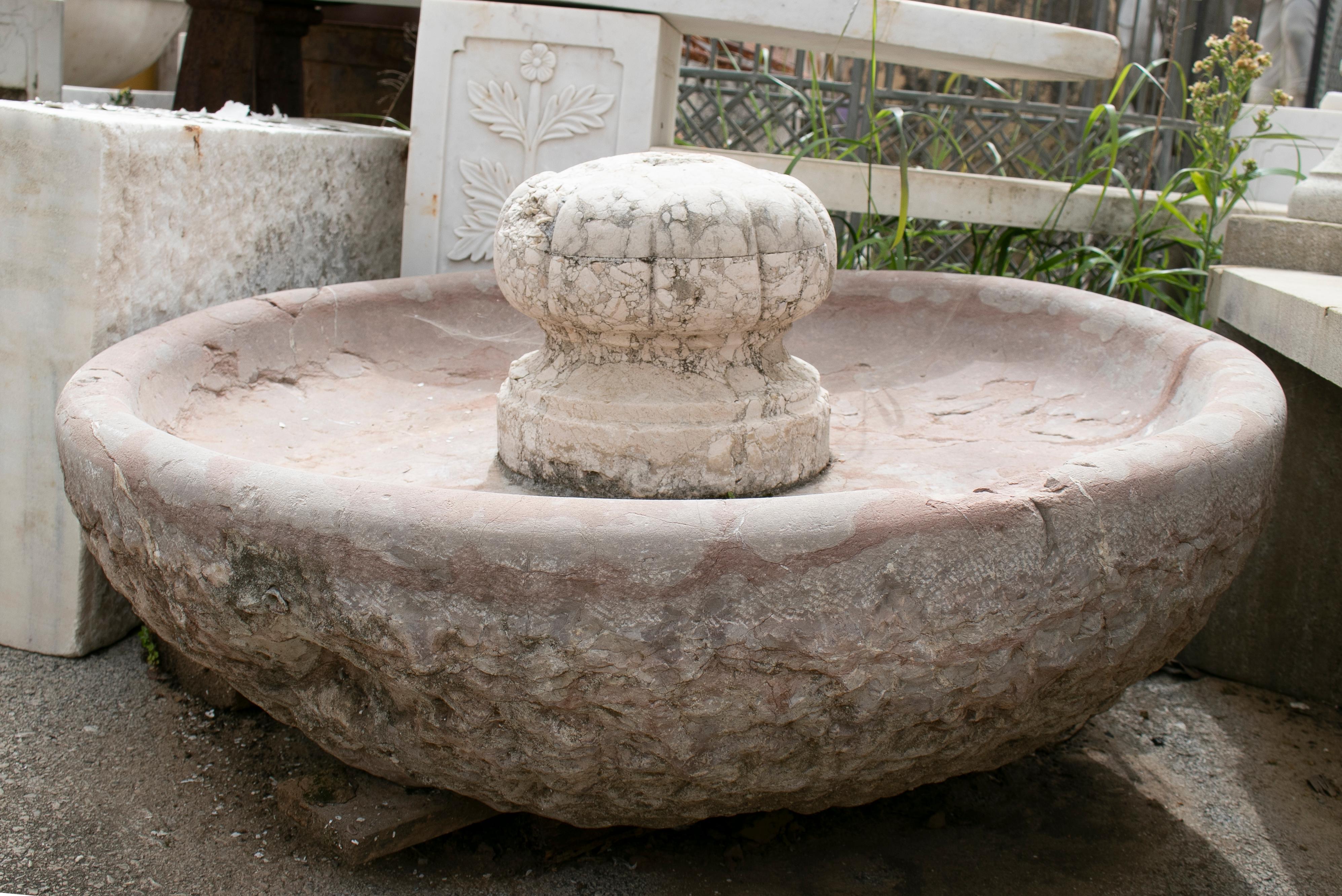 18th Century and Earlier Antique 18th Century Italian Red Verona & White Carrara Marble Floor Fountain For Sale