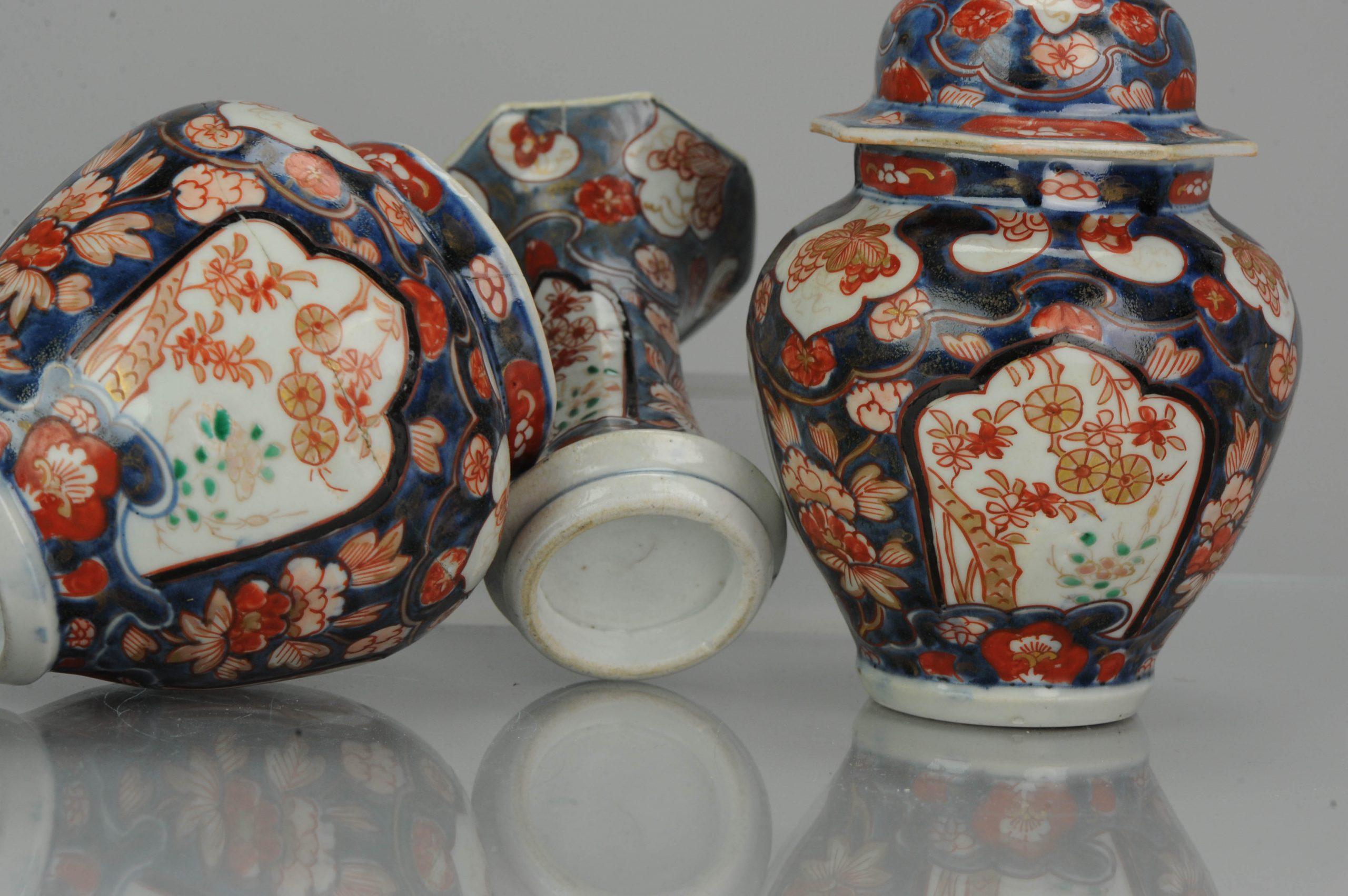 Antique 18th Century Japanese Garniture Porcelain Vase Imari Edo Period For Sale 4