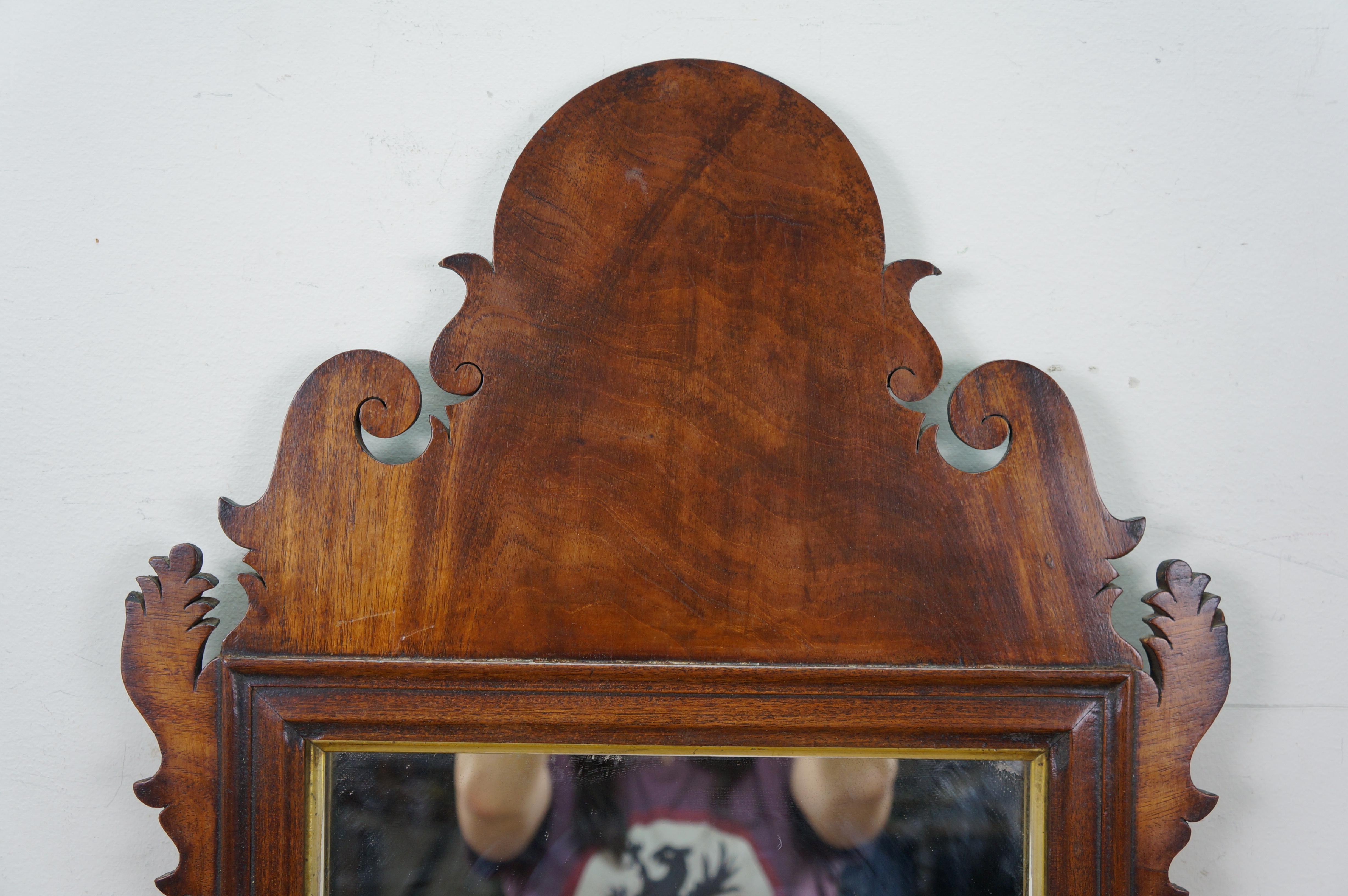 Antique 18th Century John Elliot & Sons Mahogany Chippendale Wall Vanity Mirror For Sale 5