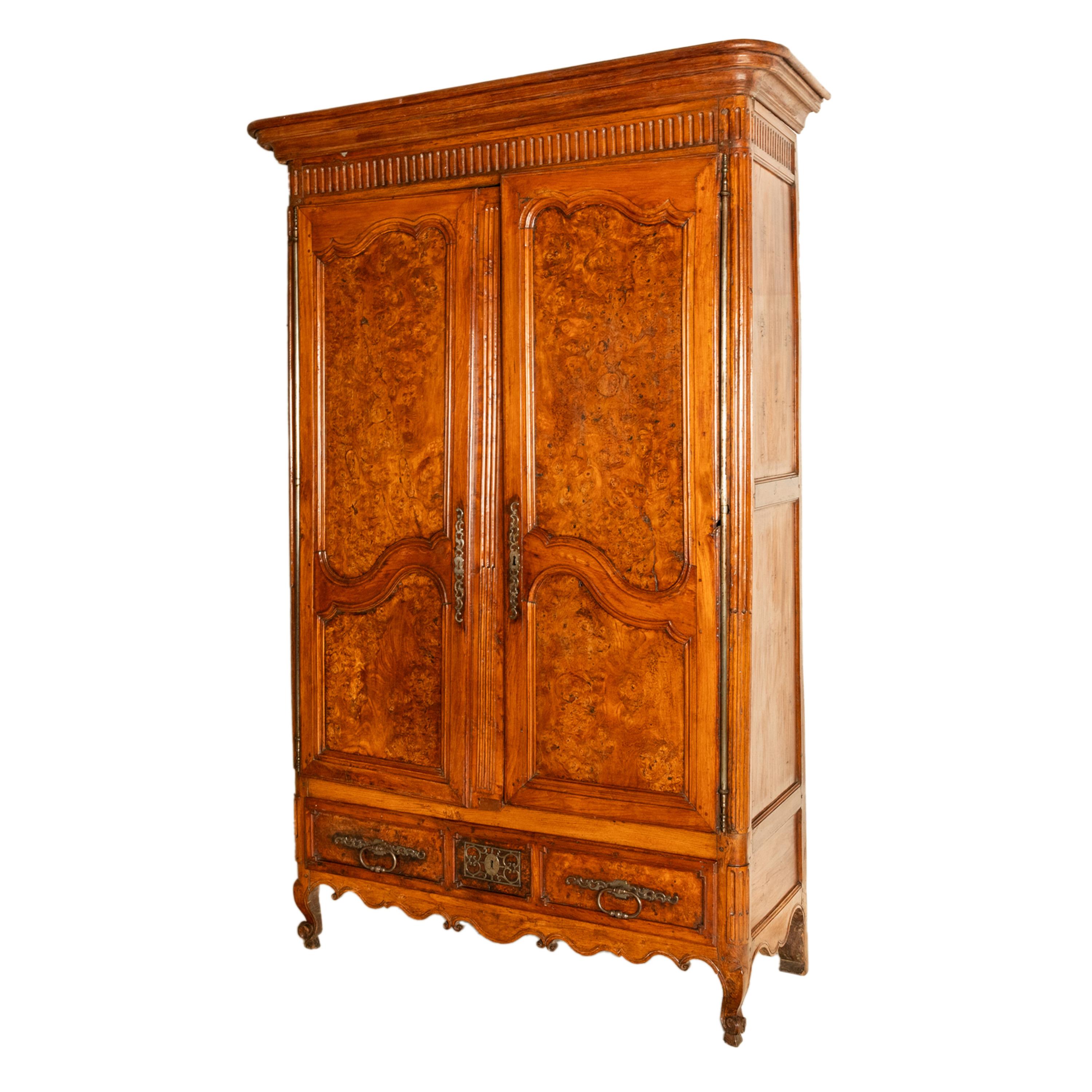 Antique 18th Century Louis XV French Provincial Burl Chestnut Walnut Armoire For Sale 7