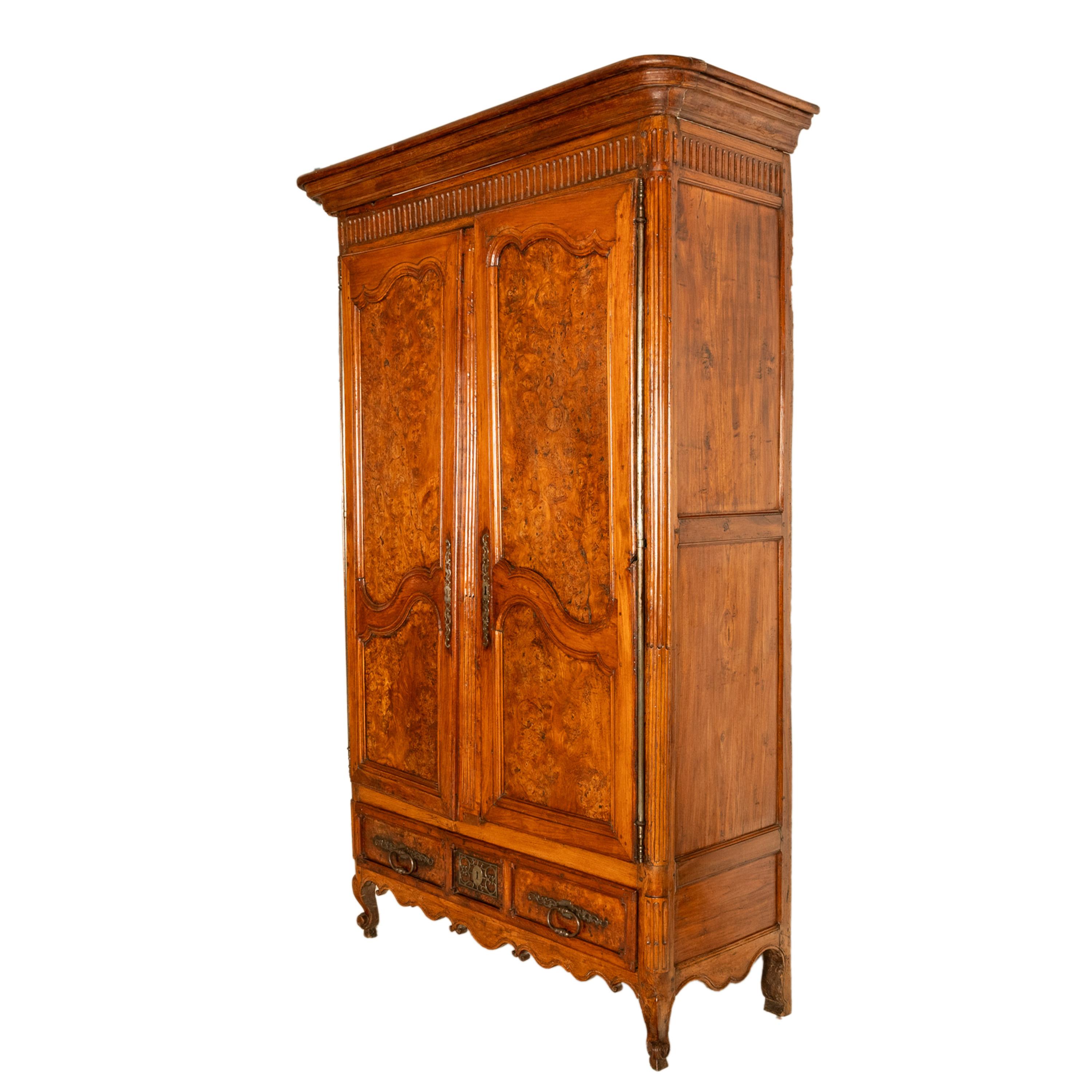 Antique 18th Century Louis XV French Provincial Burl Chestnut Walnut Armoire In Good Condition For Sale In Portland, OR