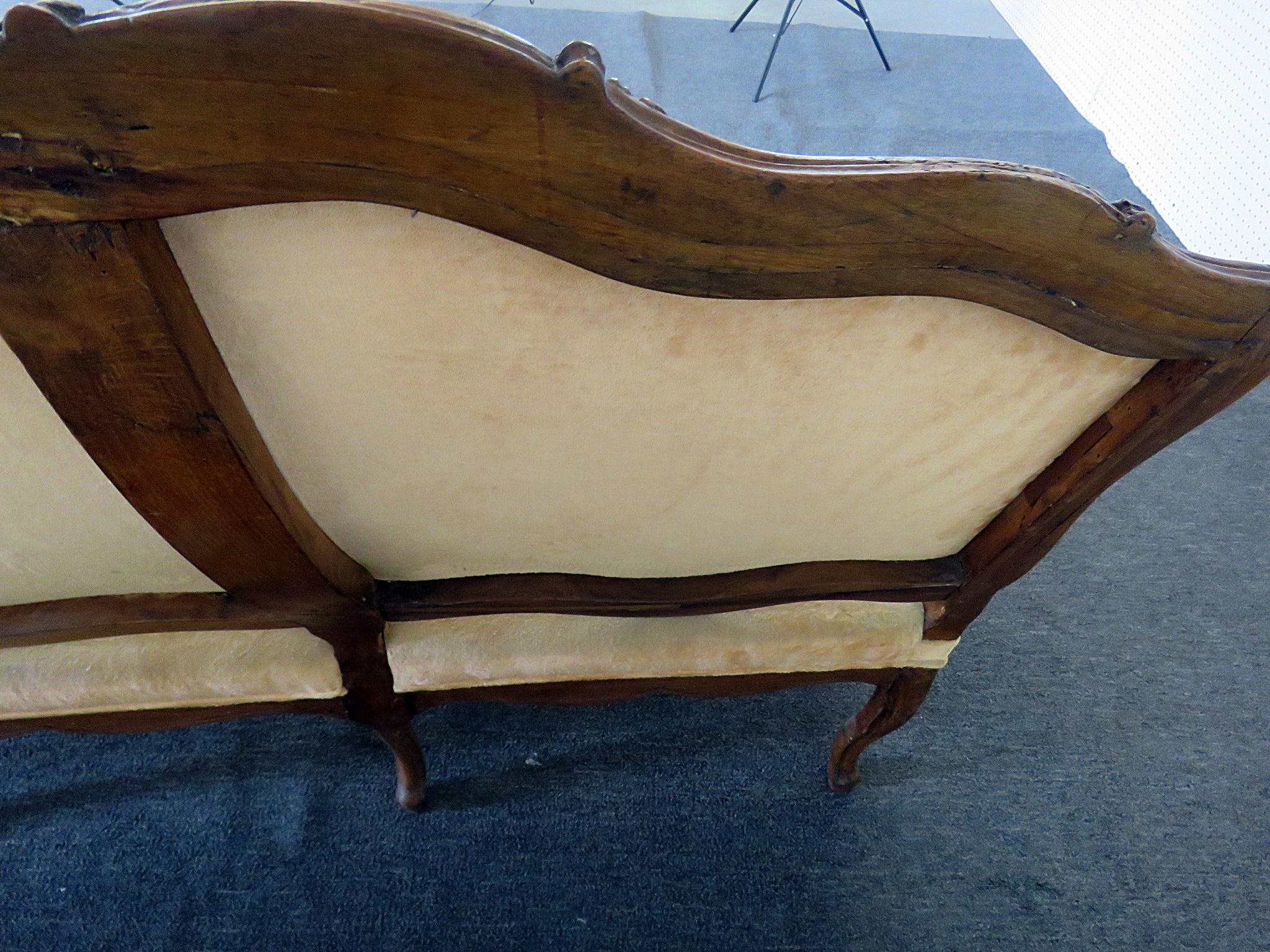 Large Period 1780s Era Carved Walnut French Louis XV Settee Sofa Couch 2