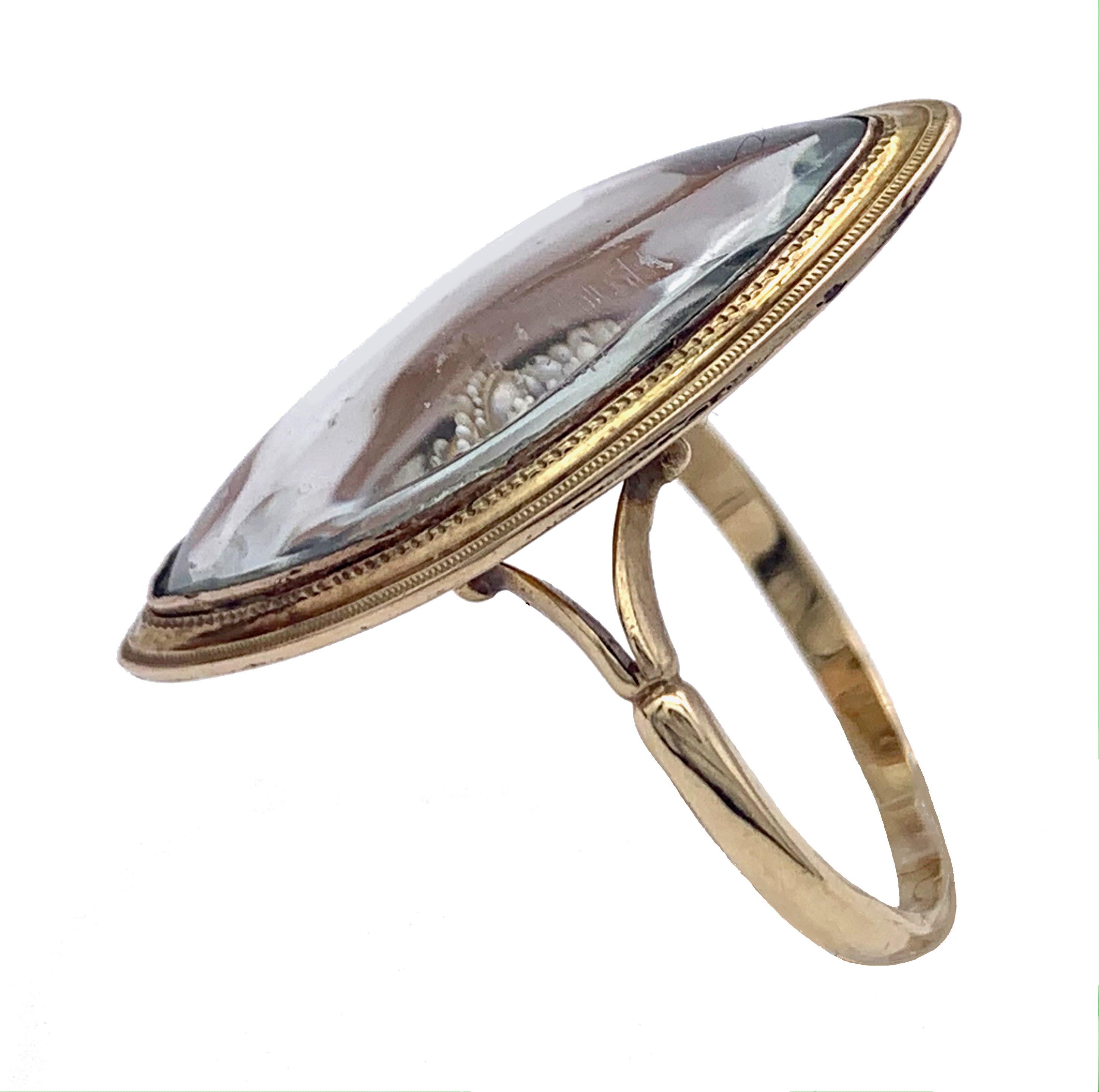 George III Bague ancienne en or 15k du 18e siècle avec jeton d'amour:: colombes:: perles orientales et émail