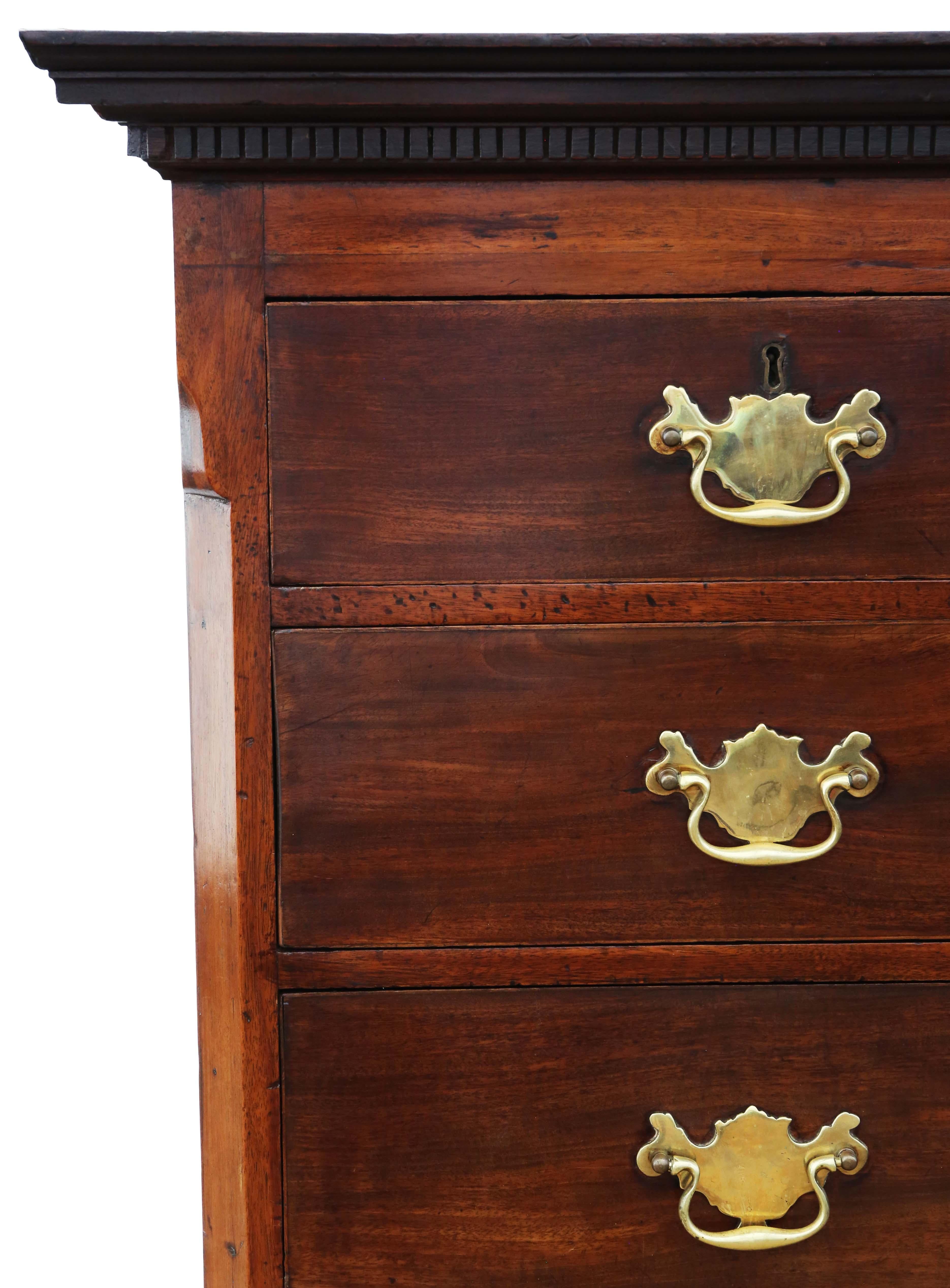 Antique 18th Century mahogany chest on chest of drawers tallboy In Good Condition For Sale In Wisbech, Cambridgeshire