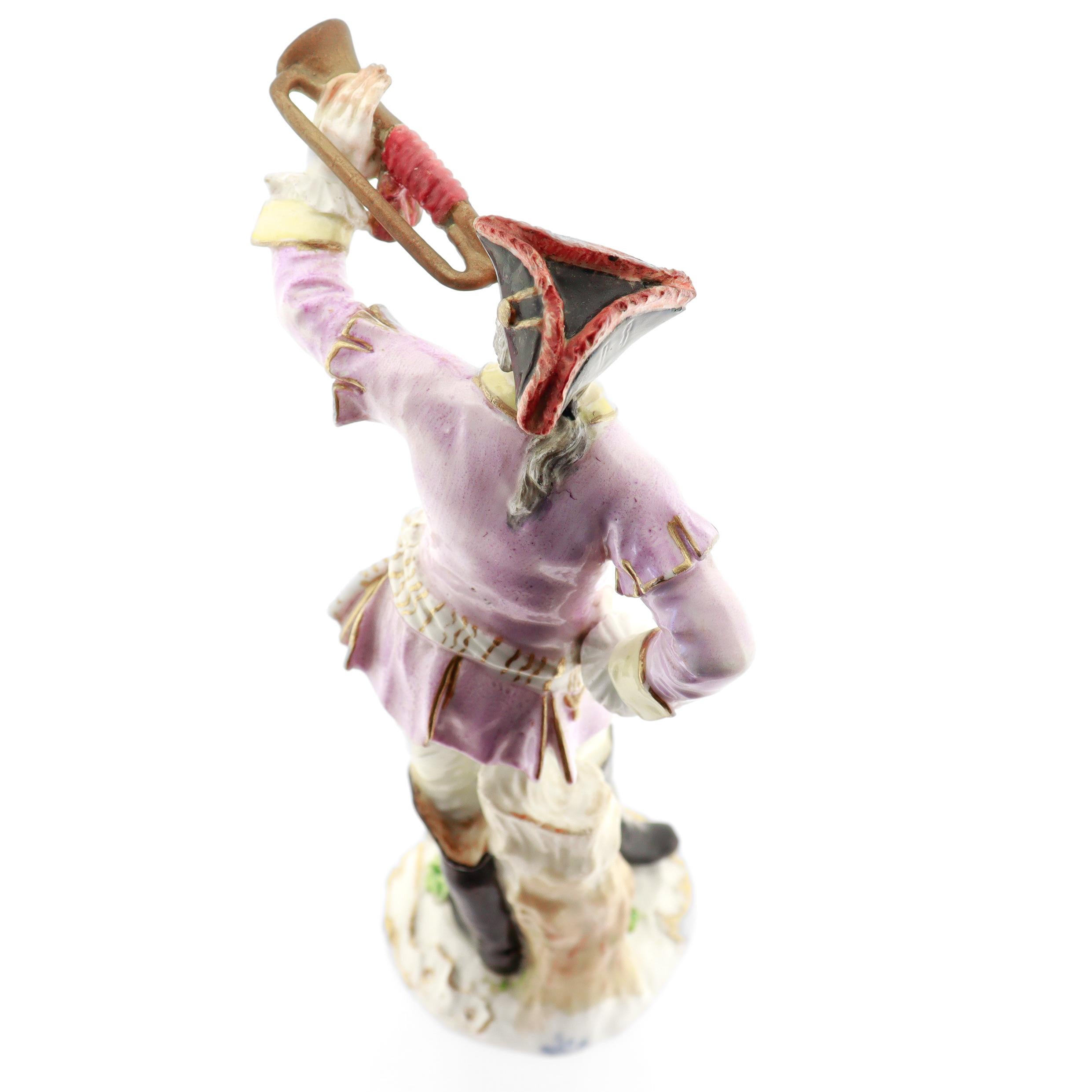Antica statuina di gallo di Meissen Porcelain del XVIII secolo - Trombettiere n. 12 in vendita 4