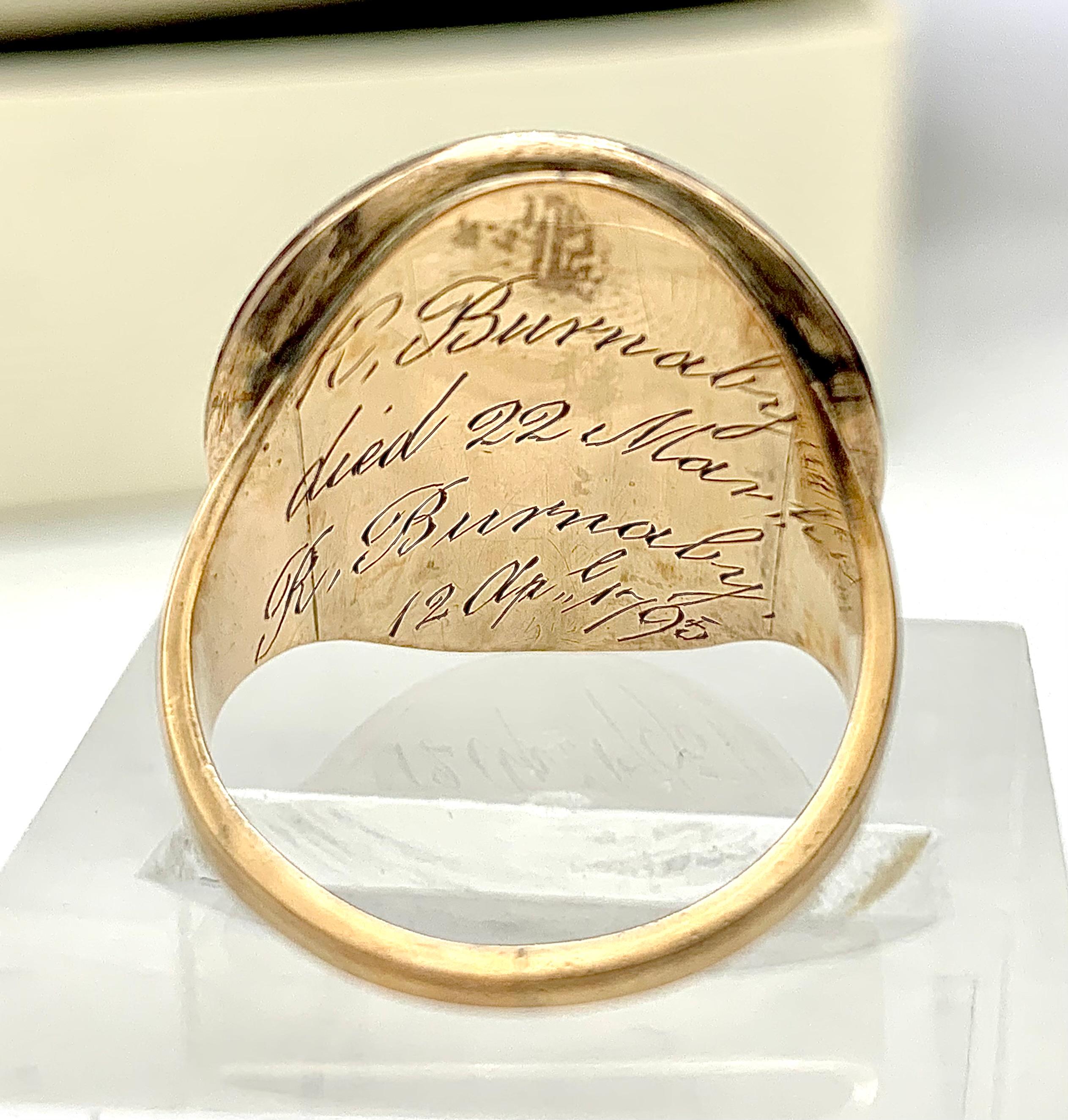 Antique 18th Century Mourning Ring Karat Gold Hair Dated 1795  K. + R. Burnaby  In Good Condition For Sale In Munich, Bavaria