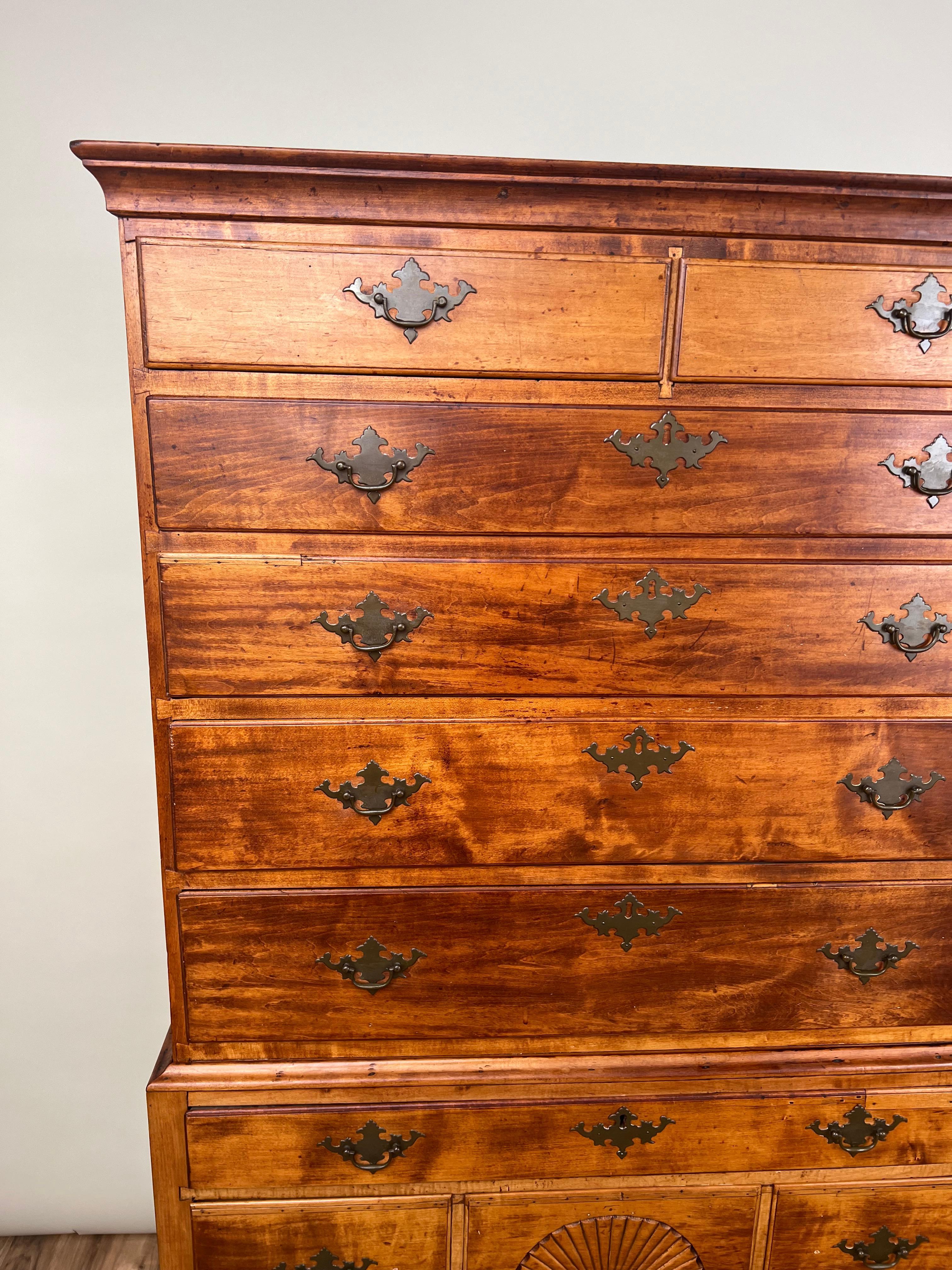 Antique 18th Century New Hampshire Queen Anne Maple Highboy For Sale 3