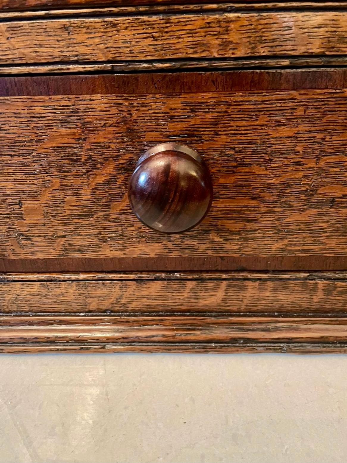 Inglese Antico mobile angolare sospeso in Oak del XVIII secolo in vendita