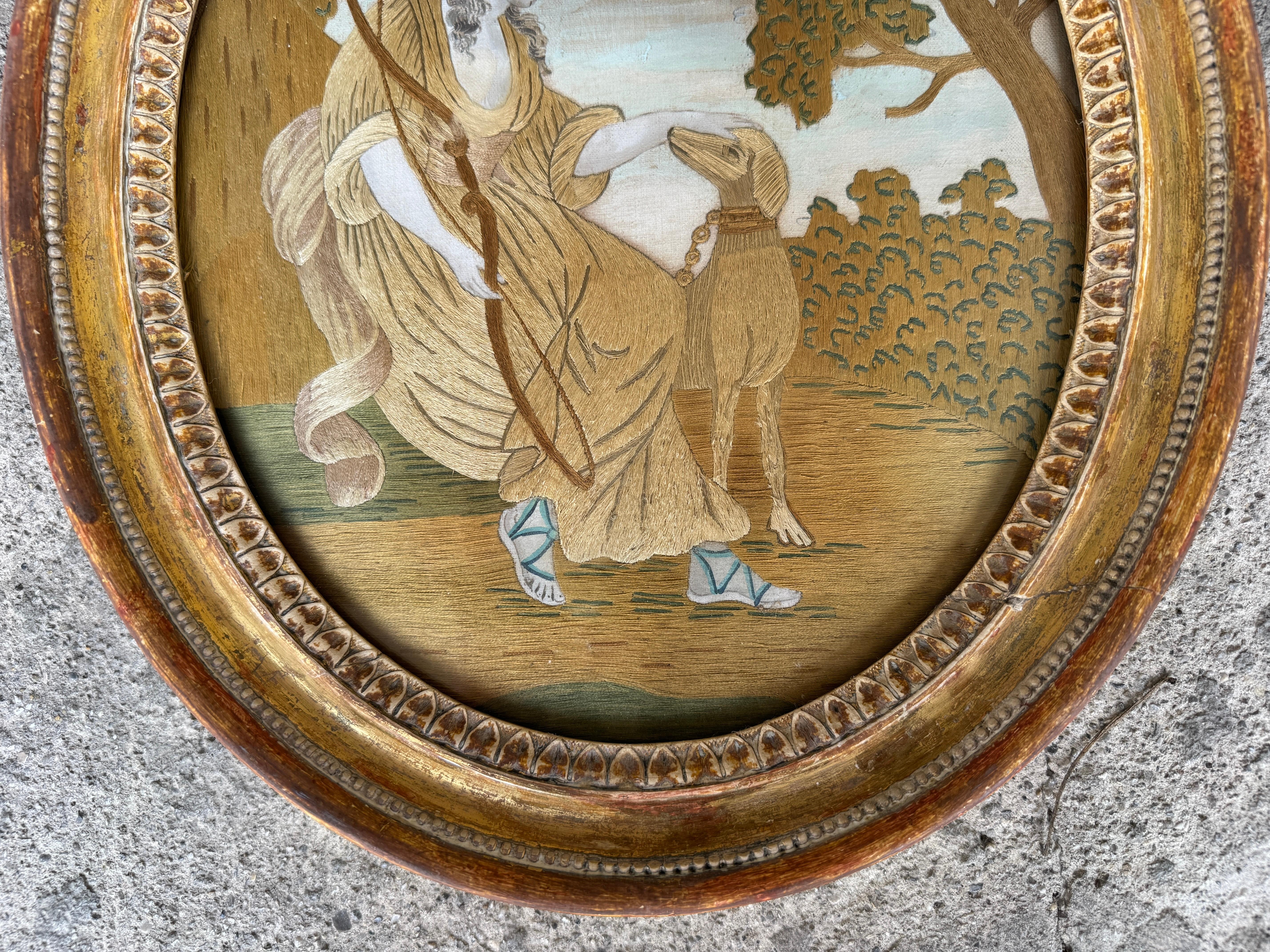 Antikes Ölgemälde aus dem 18. Jahrhundert Seidenstickerei Diana Die Jägerin mit Hund (Französisch) im Angebot