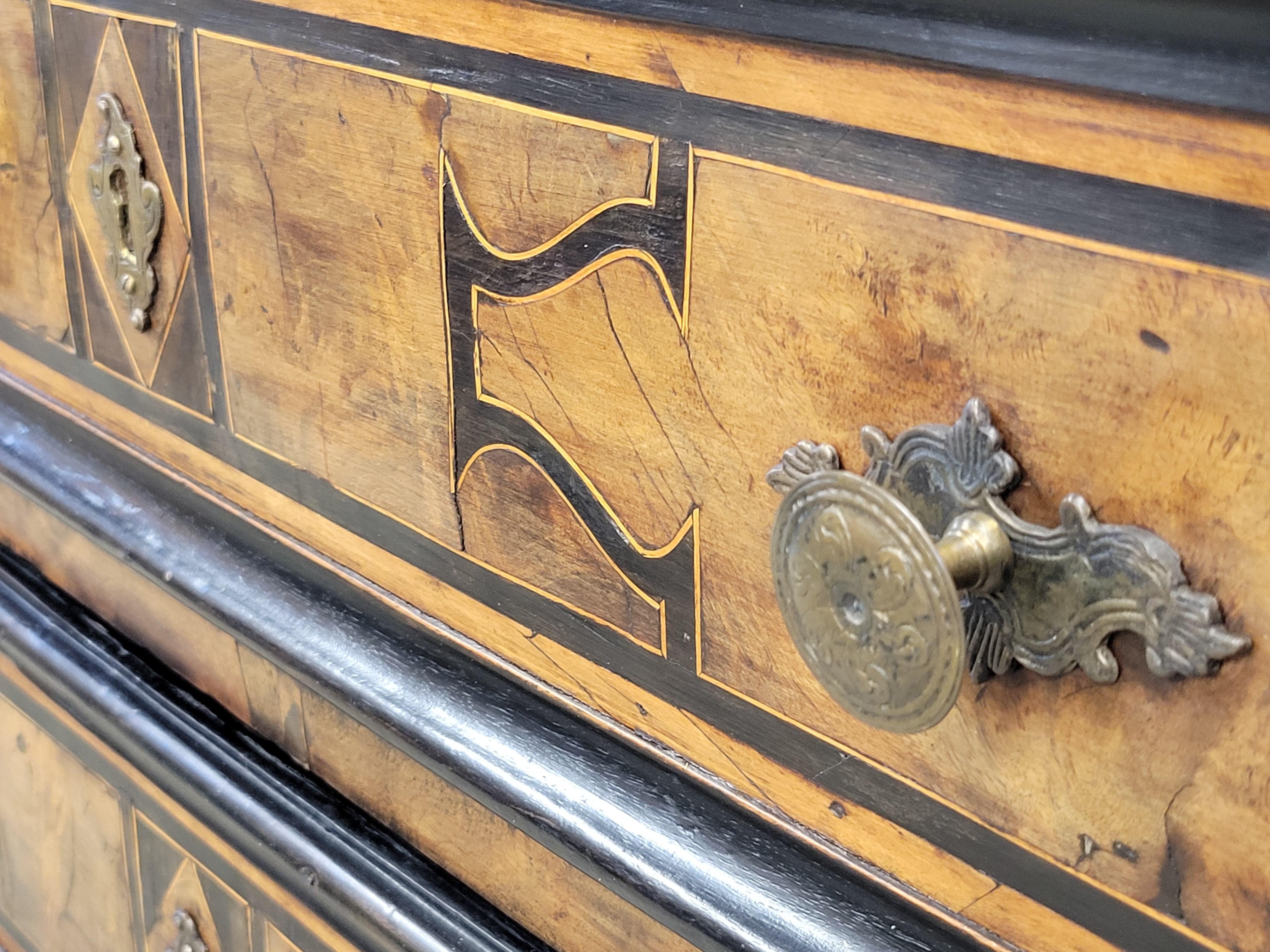 Antique 18th Century 'Piedmont' Italian Olive and Walnut Inlaid Chest of Drawers 6