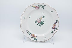 Piatto antico in maiolica francese policroma del XVIII secolo, Marsiglia, CIRCA 1770