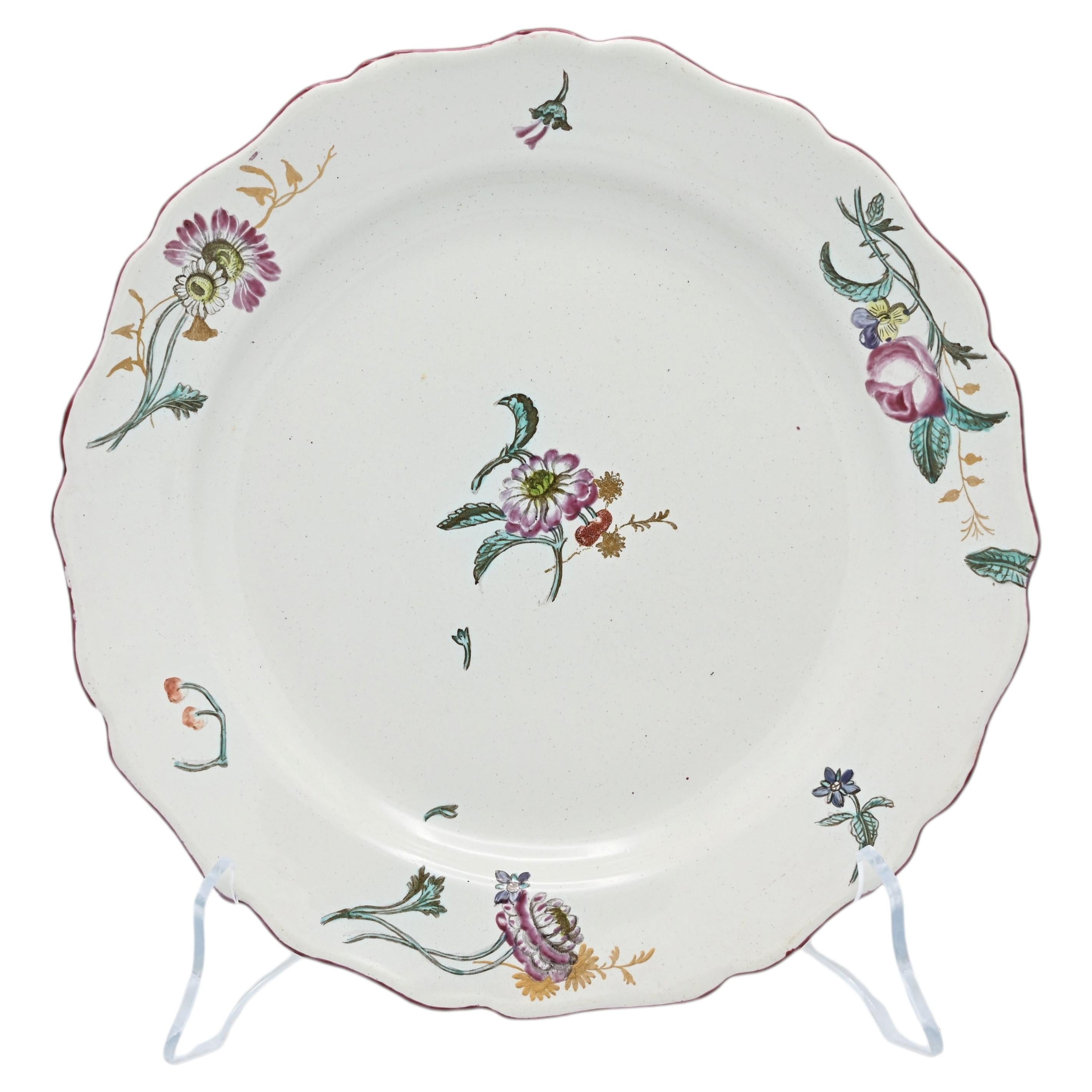 Antiker, vielfarbiger französischer Fayence-Teller aus dem 18. Jahrhundert, Marseille, CIRCA 1770