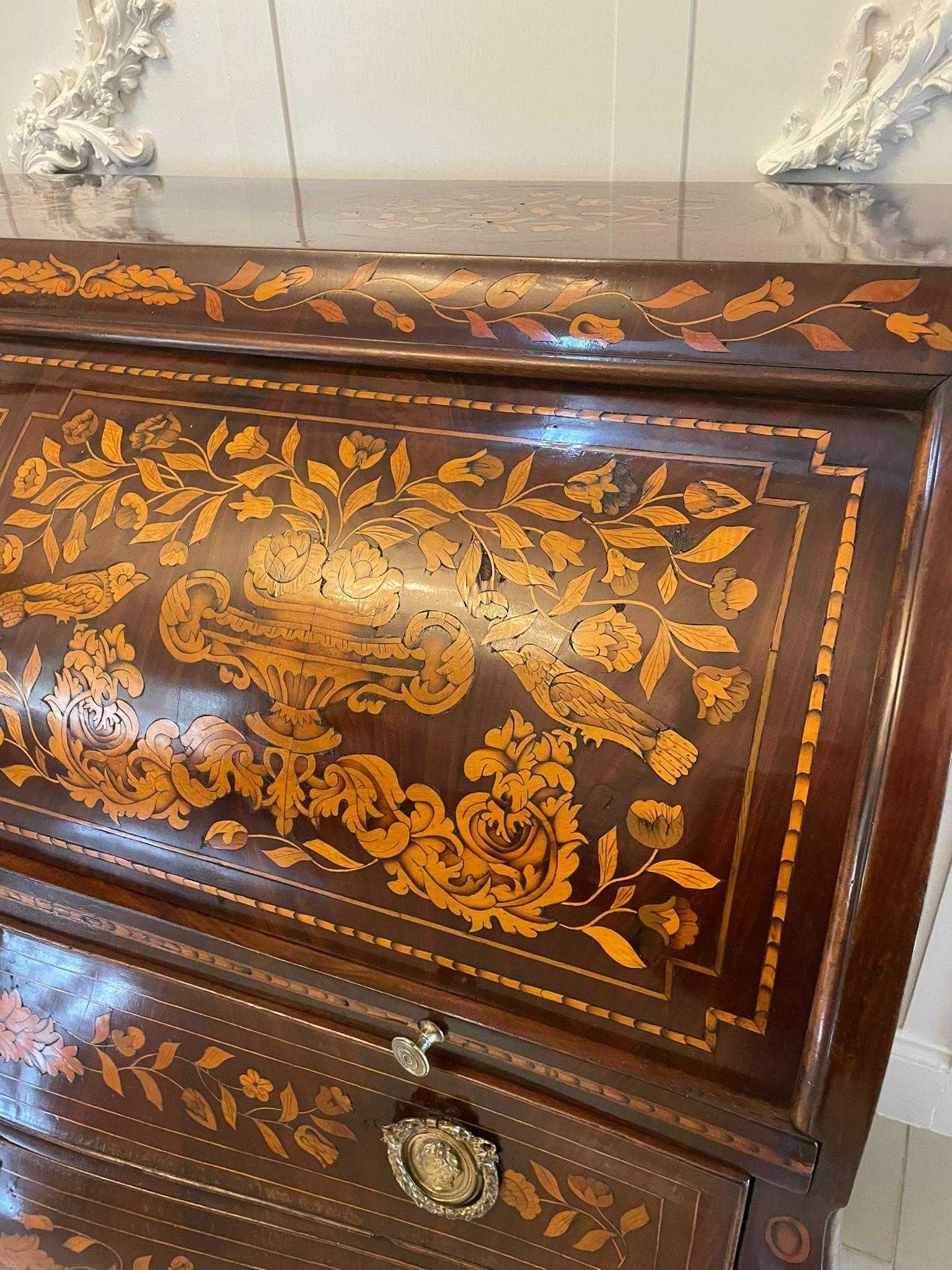 Antique 18th Century Quality Mahogany Floral Marquetry Inlaid Cylinder Bureau For Sale 4