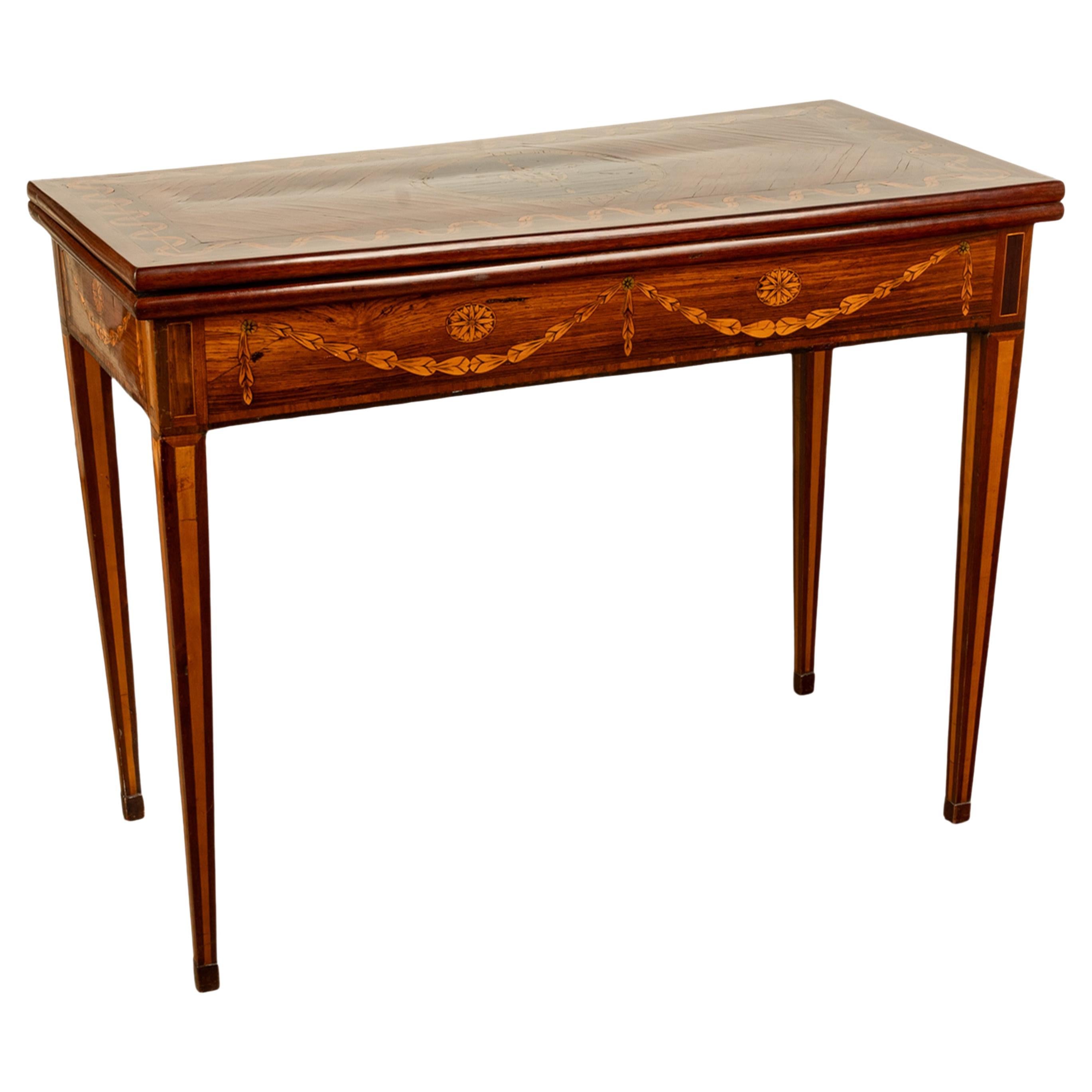 Néoclassique Table de jeu russe du 18ème siècle en marqueterie de bois de rose par Christian Meyer en vente