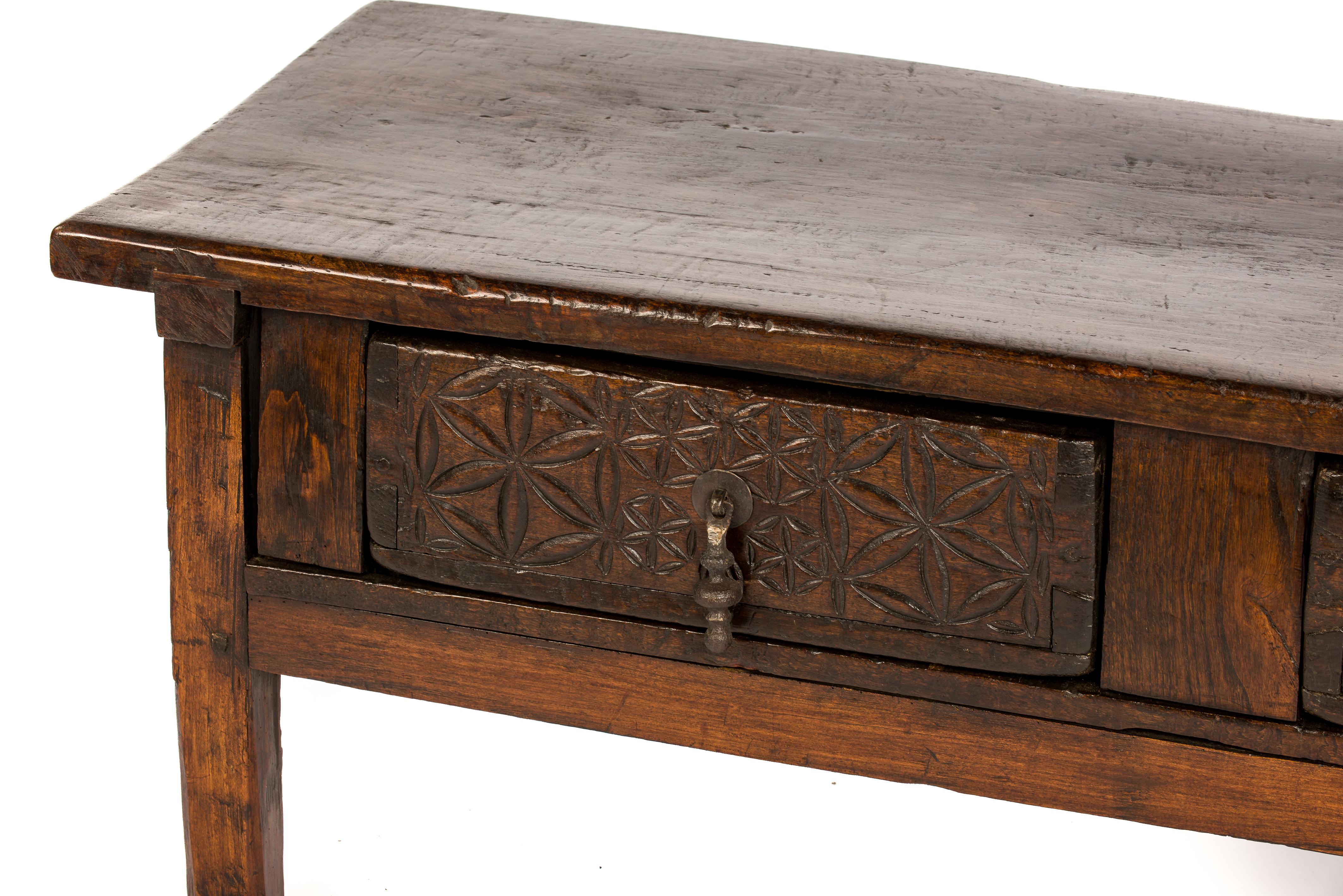 Baroque Antique 18th-Century Rustic Spanish Chestnut Coffee Table with Geometric Carving