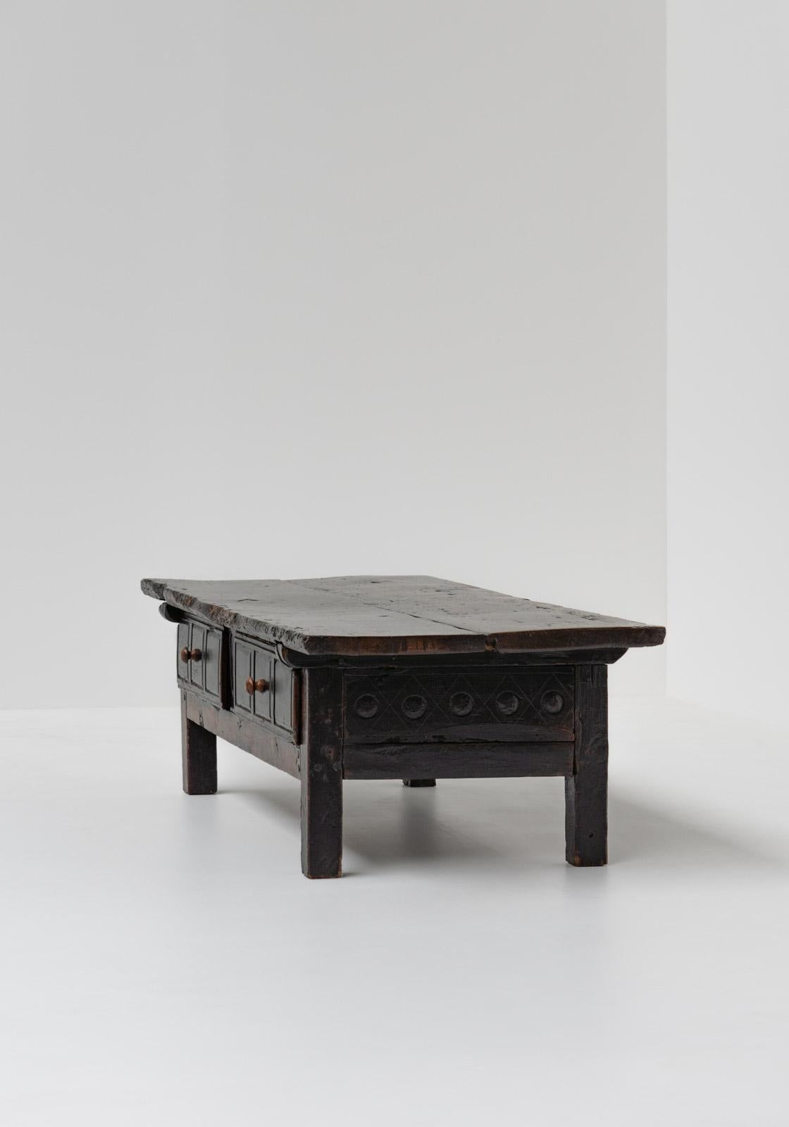 This beautiful piece is not just a table; it's a journey into the rich heritage and artistry of 18th-century Spain. Let this 18th-century coffee table elevate your space with its exquisite craftsmanship and timeless design, bringing the elegance and