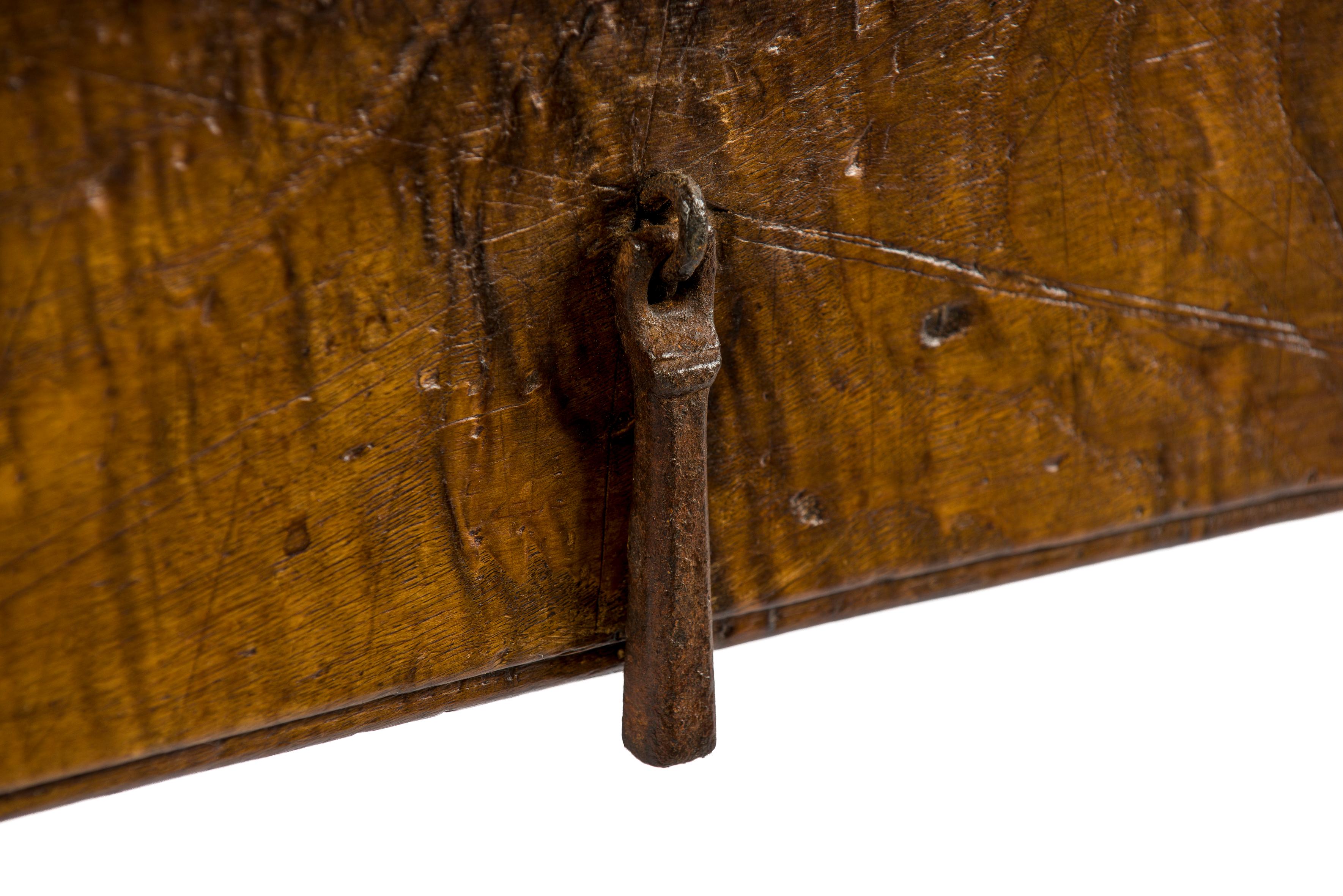 Antique 18th-Century Rustic Spanish Honey Color Chestnut Coffee Table 3