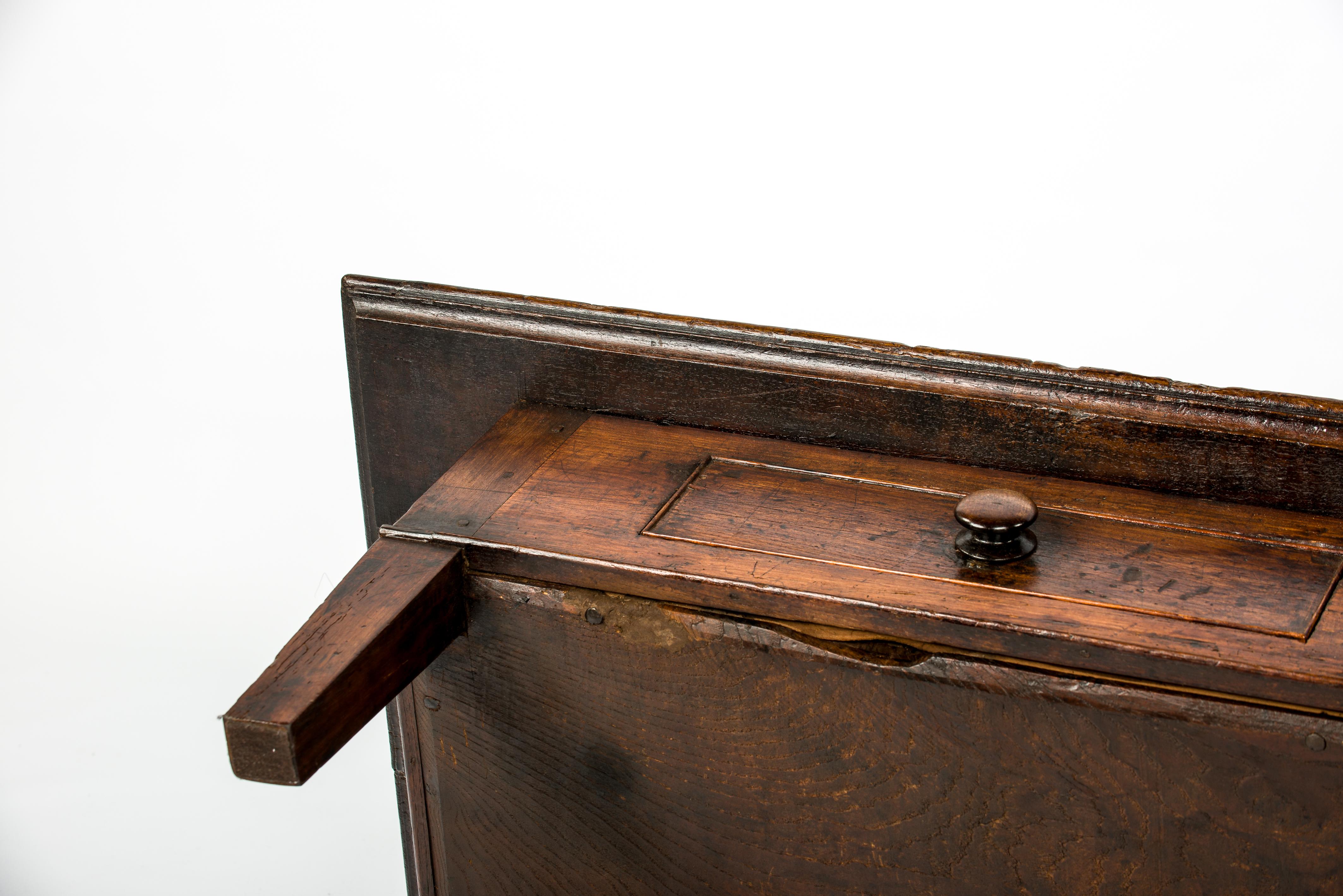 Antique 18th-Century Rustic Spanish Warm Brown Chestnut Coffee Table 7