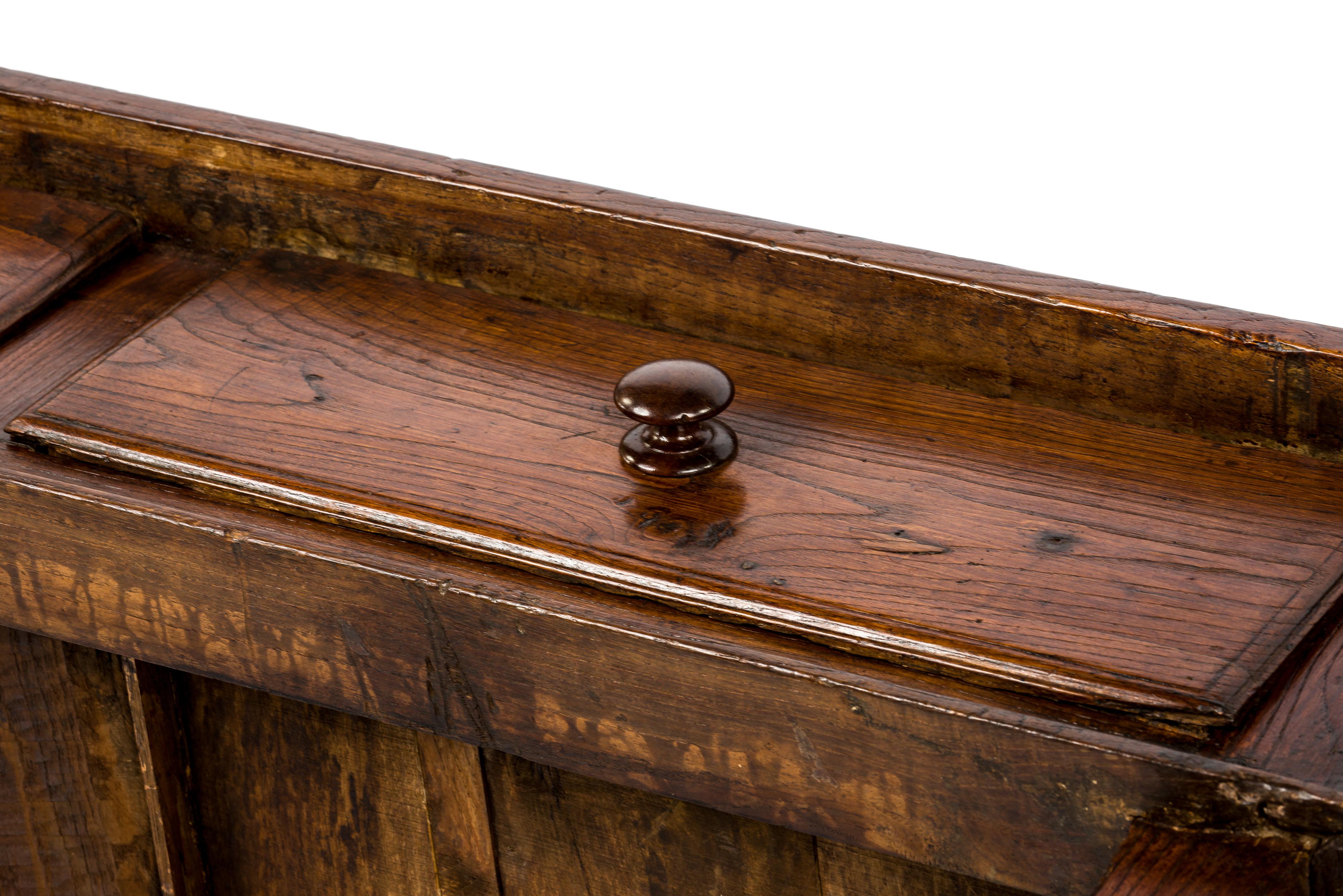 Antique 18th-Century Rustic Spanish Warm Brown Chestnut Coffee Table 7