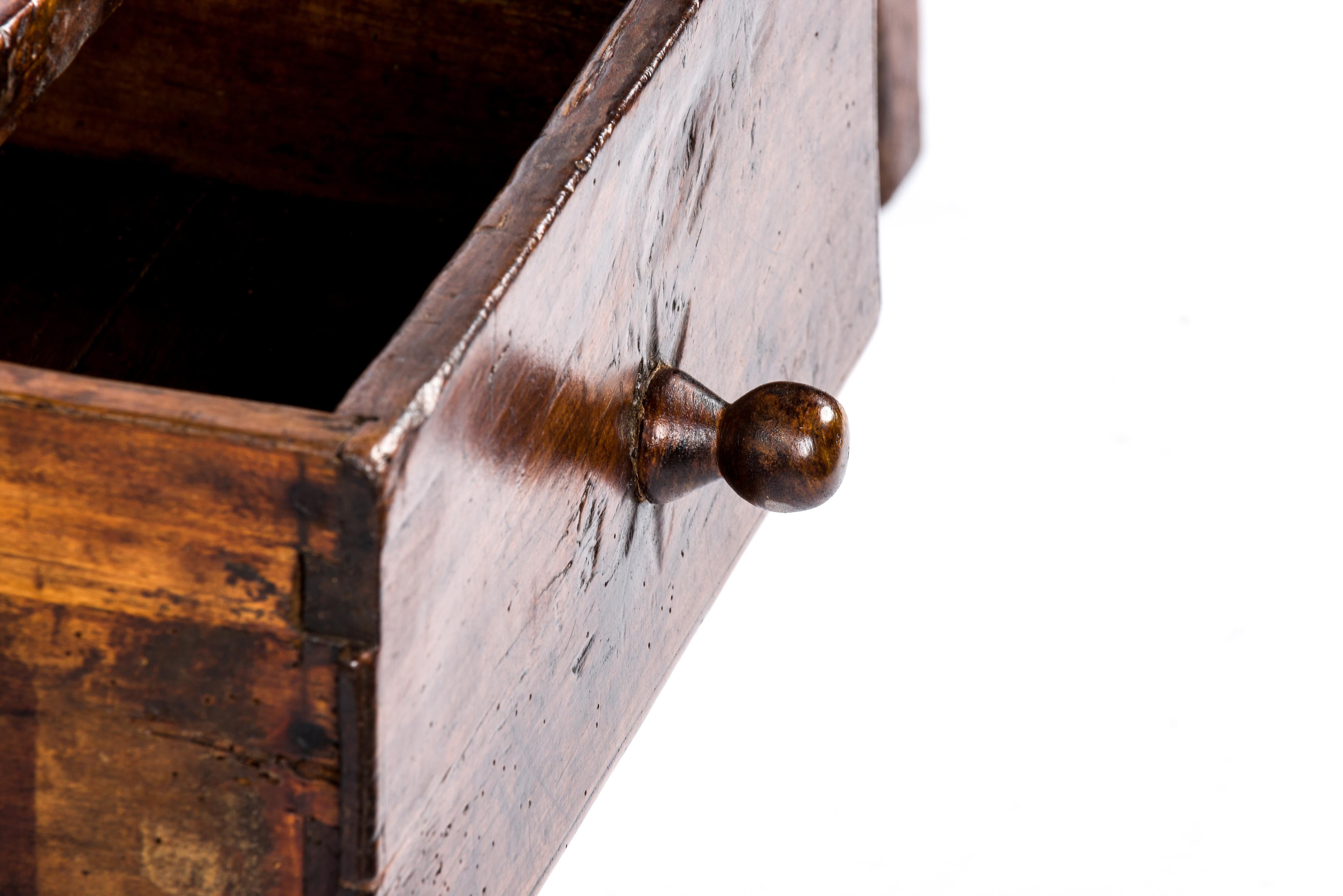 Antique 18th-Century Rustic Spanish Warm Brown Chestnut Coffee Table 7