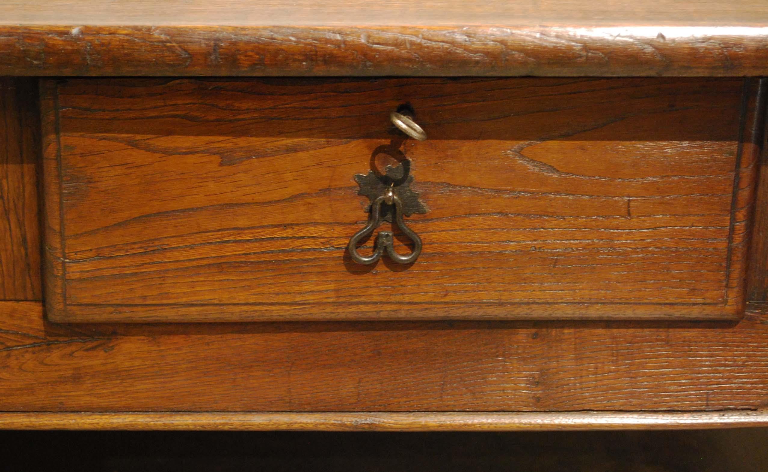 Antique 18th-Century Rustic Spanish Warm Brown Chestnut Coffee Table 3
