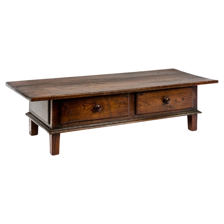 Antique 18th-Century Rustic Spanish Warm Brown Chestnut Coffee Table For Sale