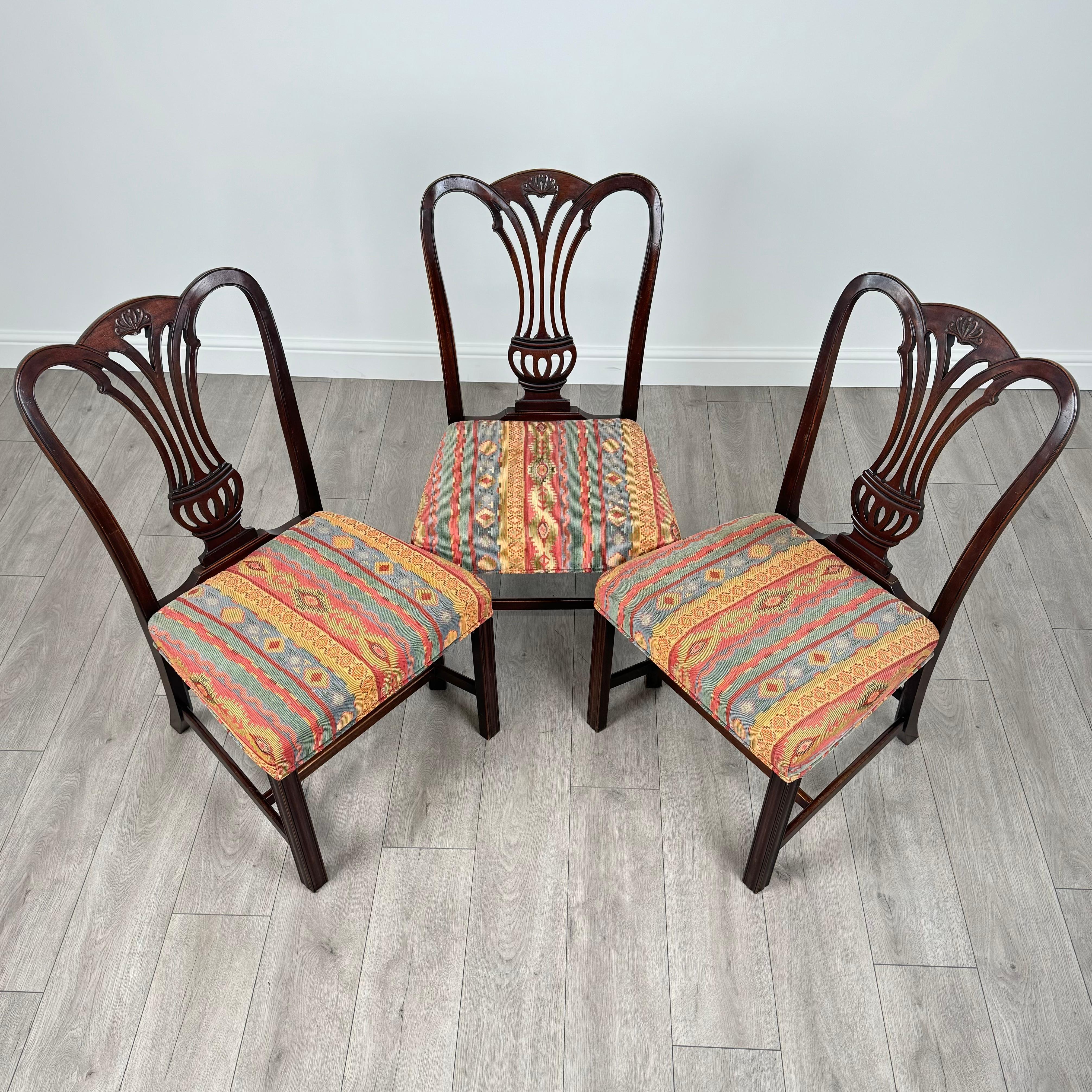 Ancienne série de 6 chaises de salle à manger en acajou du 18ème siècle ( REF AF-3593 ) en vente 5