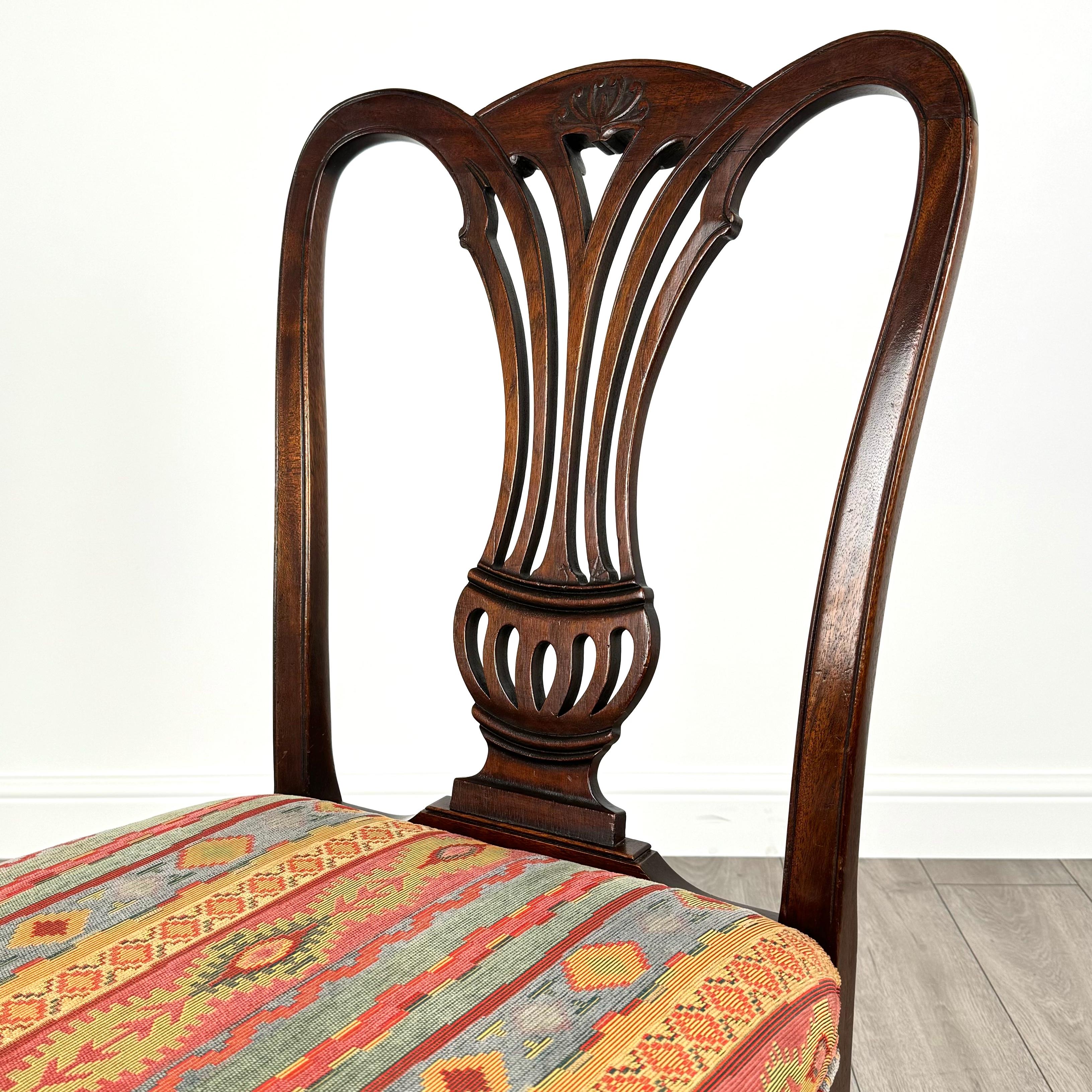 Acajou Ancienne série de 6 chaises de salle à manger en acajou du 18ème siècle ( REF AF-3593 ) en vente
