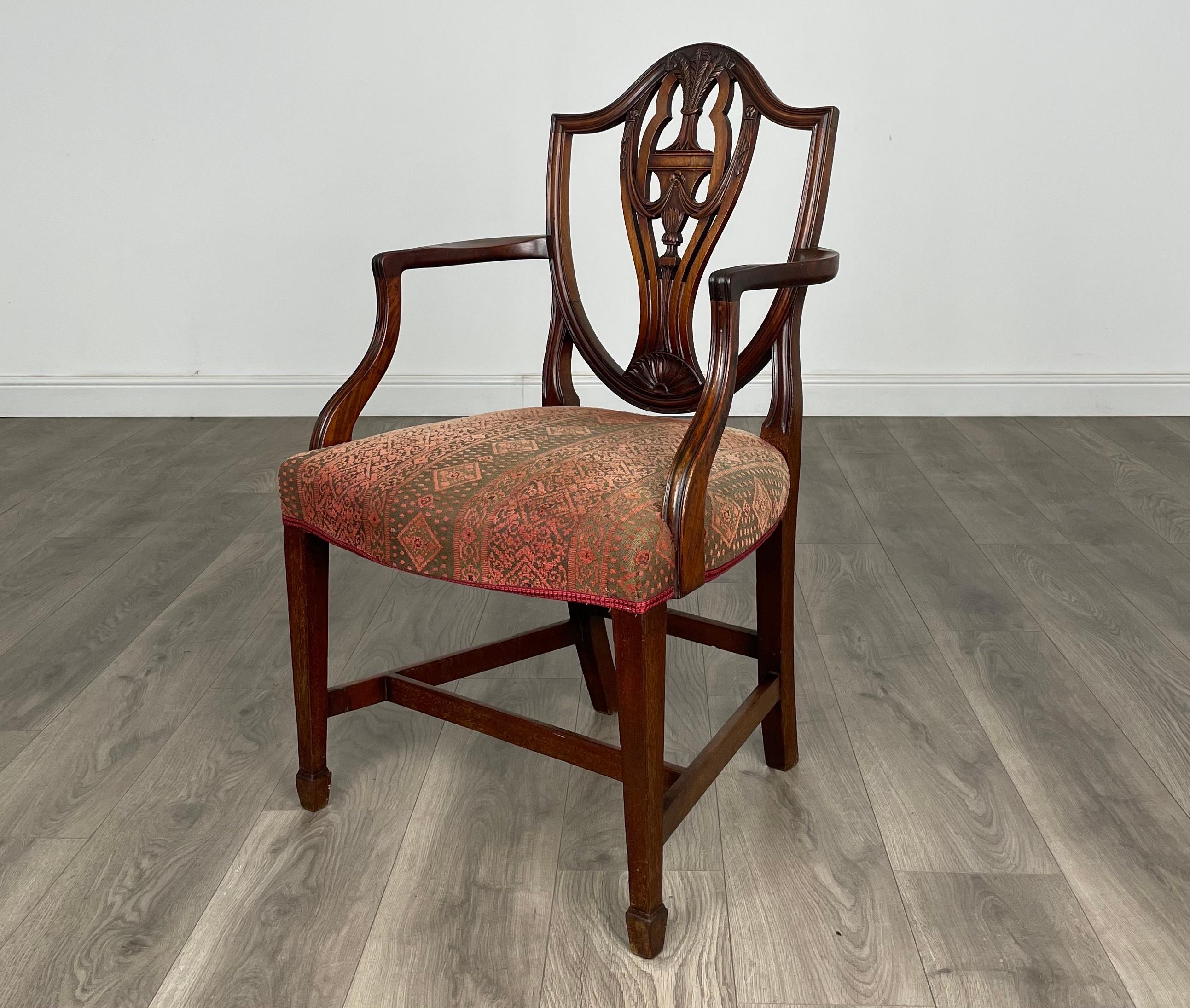 British Antique 18th Century Set Of 8 Shield Back Dining Chairs ( REF AF-3114 ) For Sale